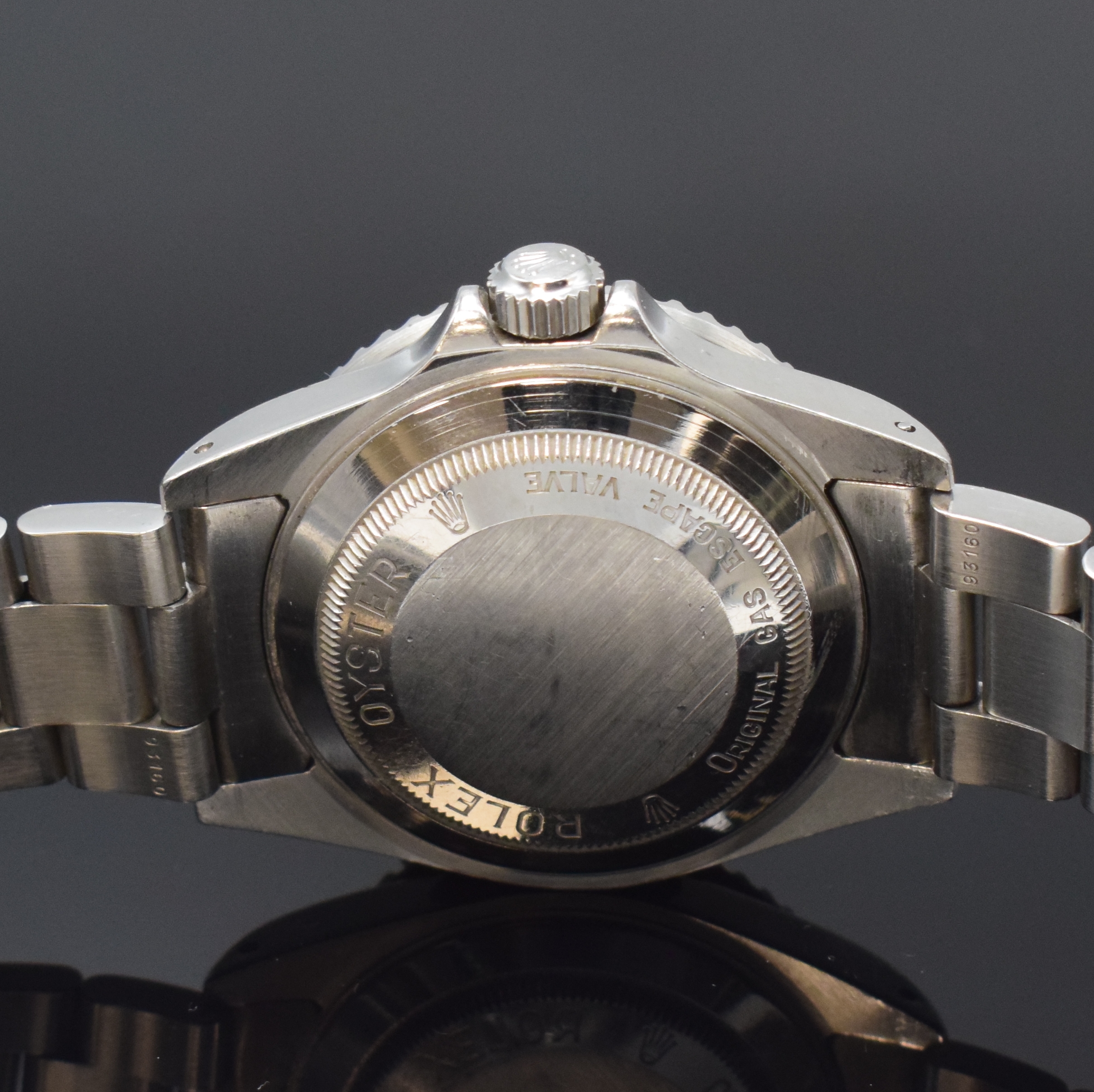 Detail d: ROLEX Sea-Dweller Referenz 16600 Taucheruhr in Stahl/Stahlband, Schweiz um 1991, Automatik, Oystergeh. m. seitl. Heliumventil, eins. rast. drehb. ...