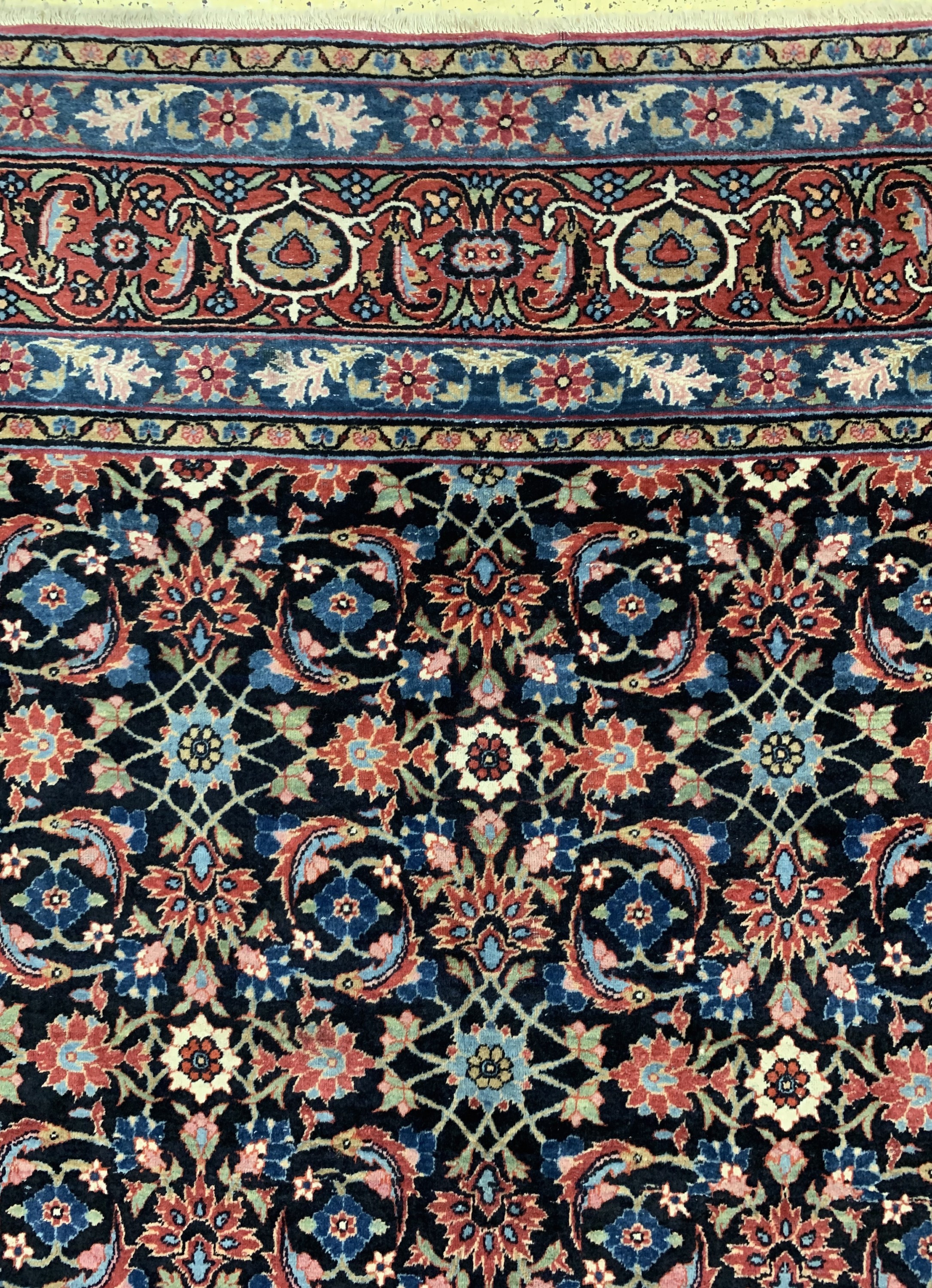 Detail e: Yazd antik, Persien, um 1910/1920, Wolle auf Baumwolle, ca. 450 x 320 cm, EHZ: 2, (AlteRestaurierungen am Rand)