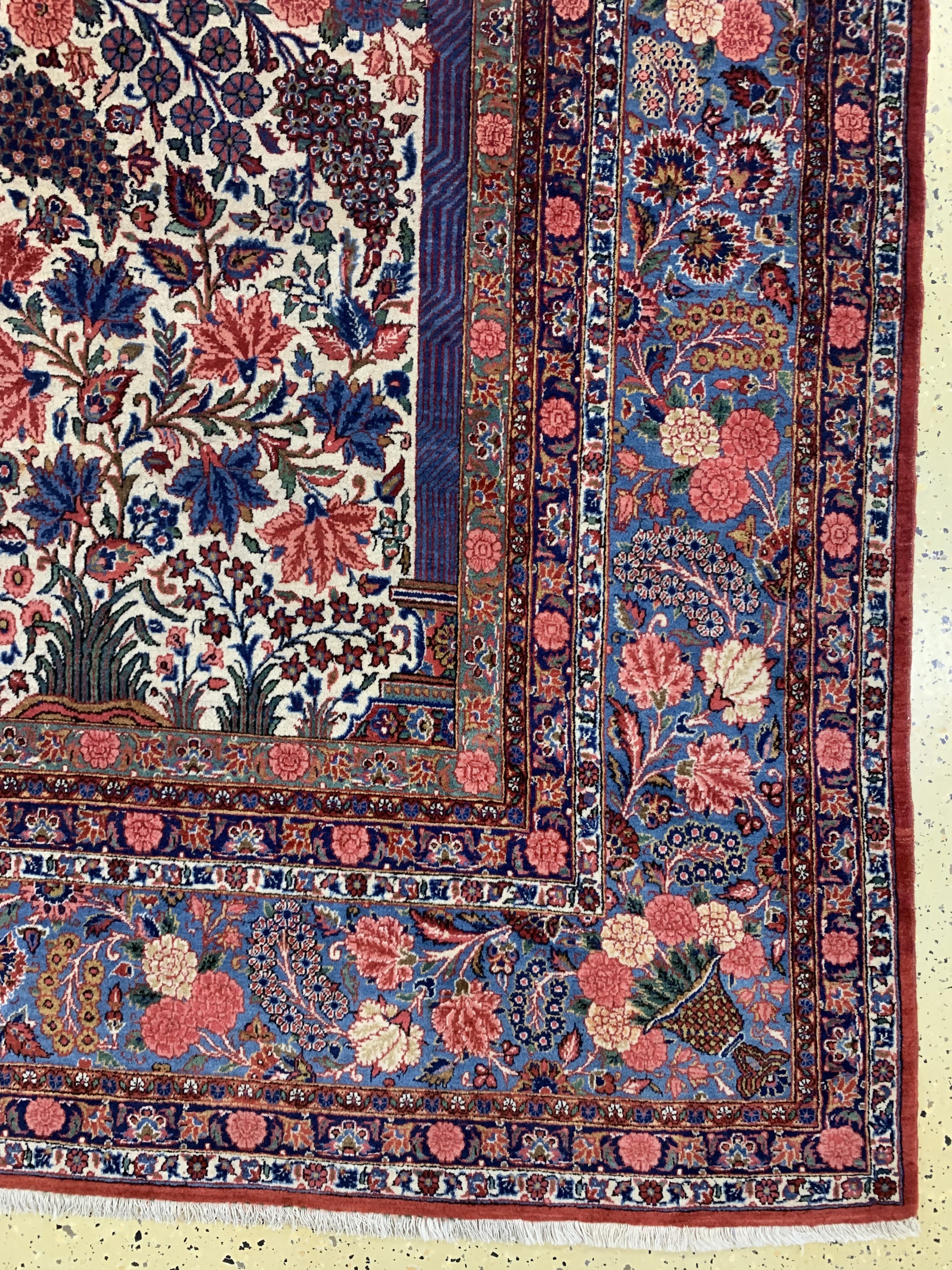 Detail a: Keschan Kork fein, Persien, um 1940, Korkwolle auf Baumwolle, ca. 370 x 270 cm, EHZ: 1-2, (fachkundig gereinigt)