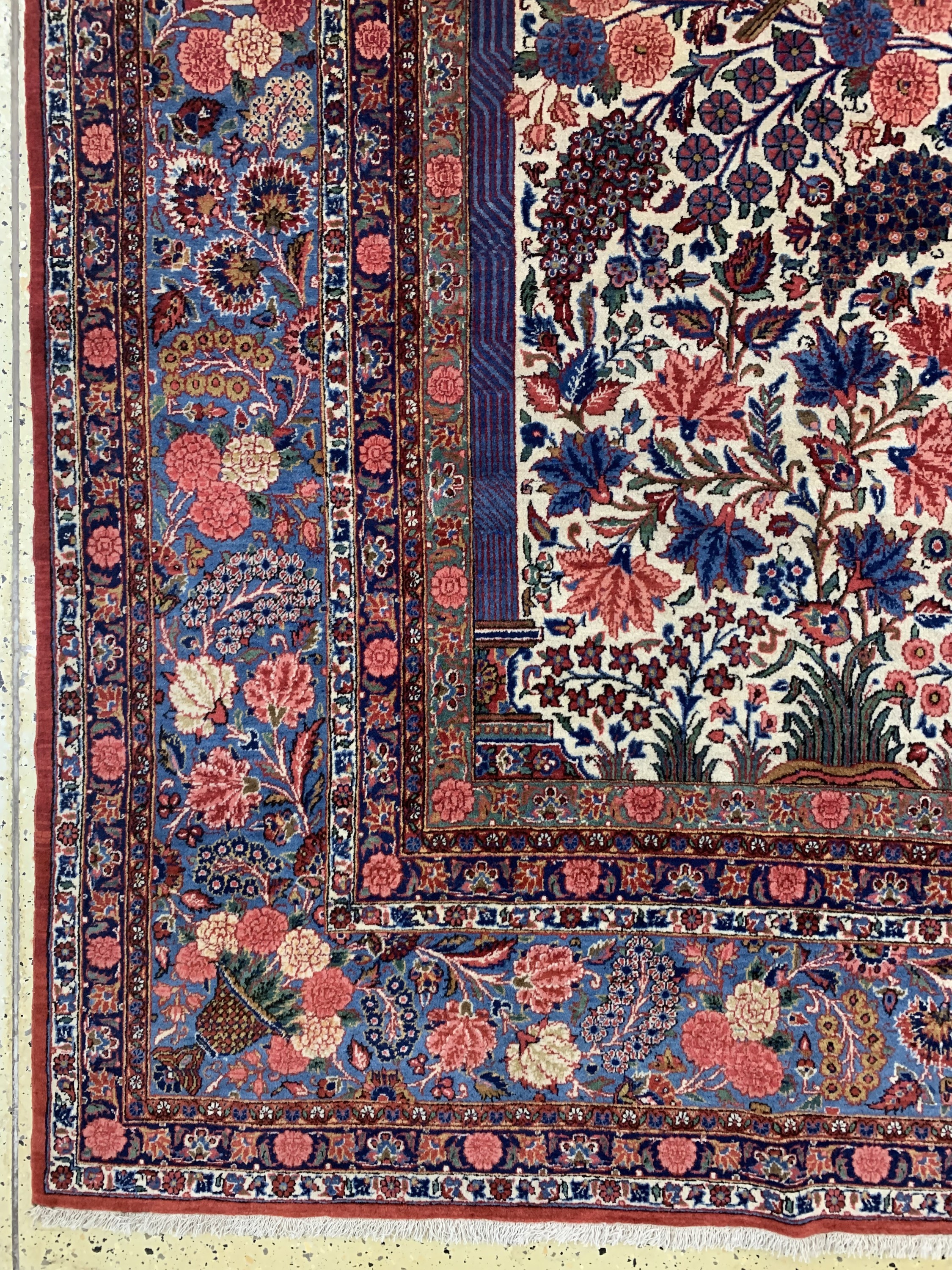 Detail c: Keschan Kork fein, Persien, um 1940, Korkwolle auf Baumwolle, ca. 370 x 270 cm, EHZ: 1-2, (fachkundig gereinigt)