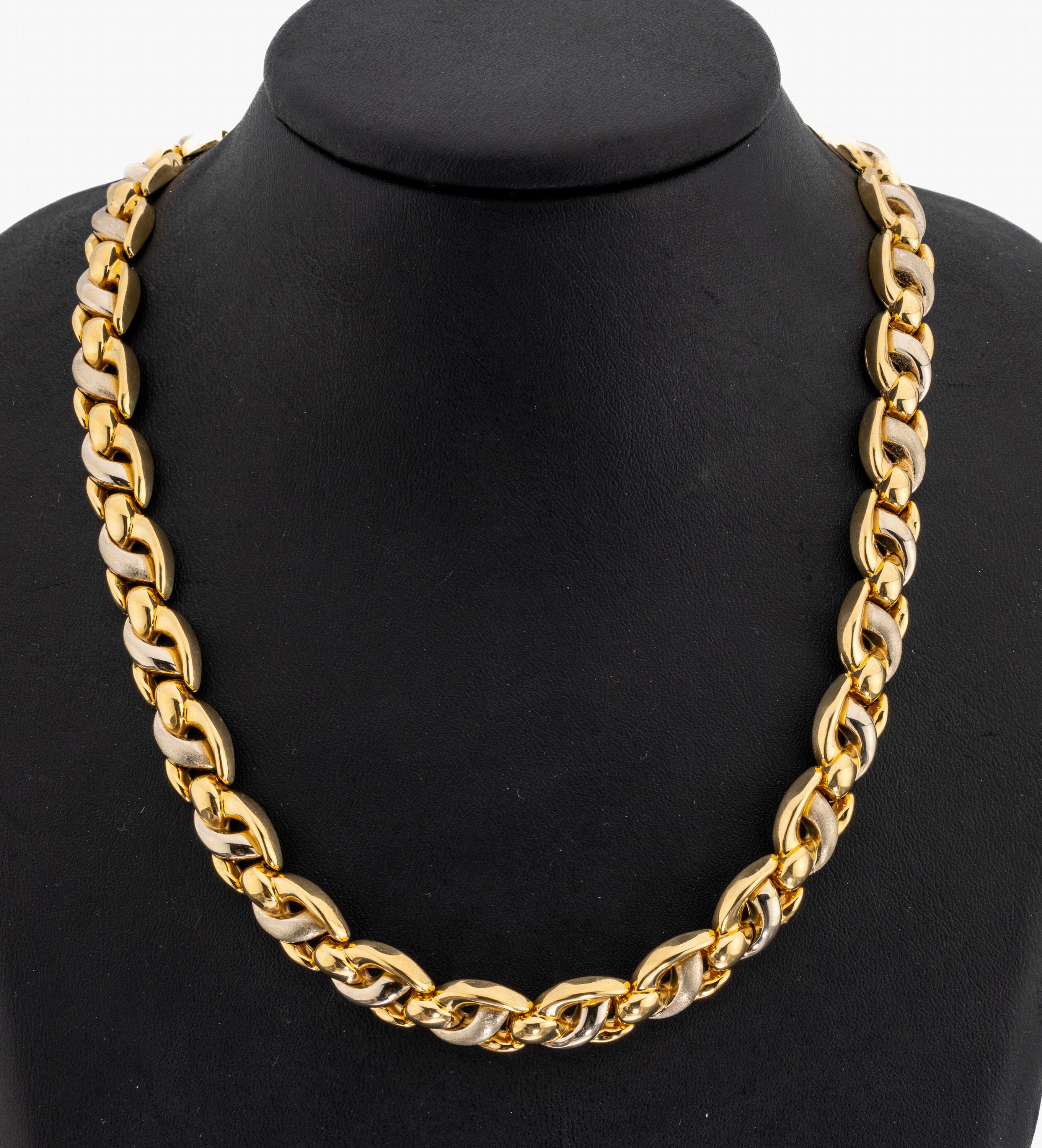 14 kt Gold Collier, ca. 42.1 g, GG 585/000,part. sat., geschwungene Glieder, L. ca. 46 cm, Kastenschloss mit Sicherheitsacht