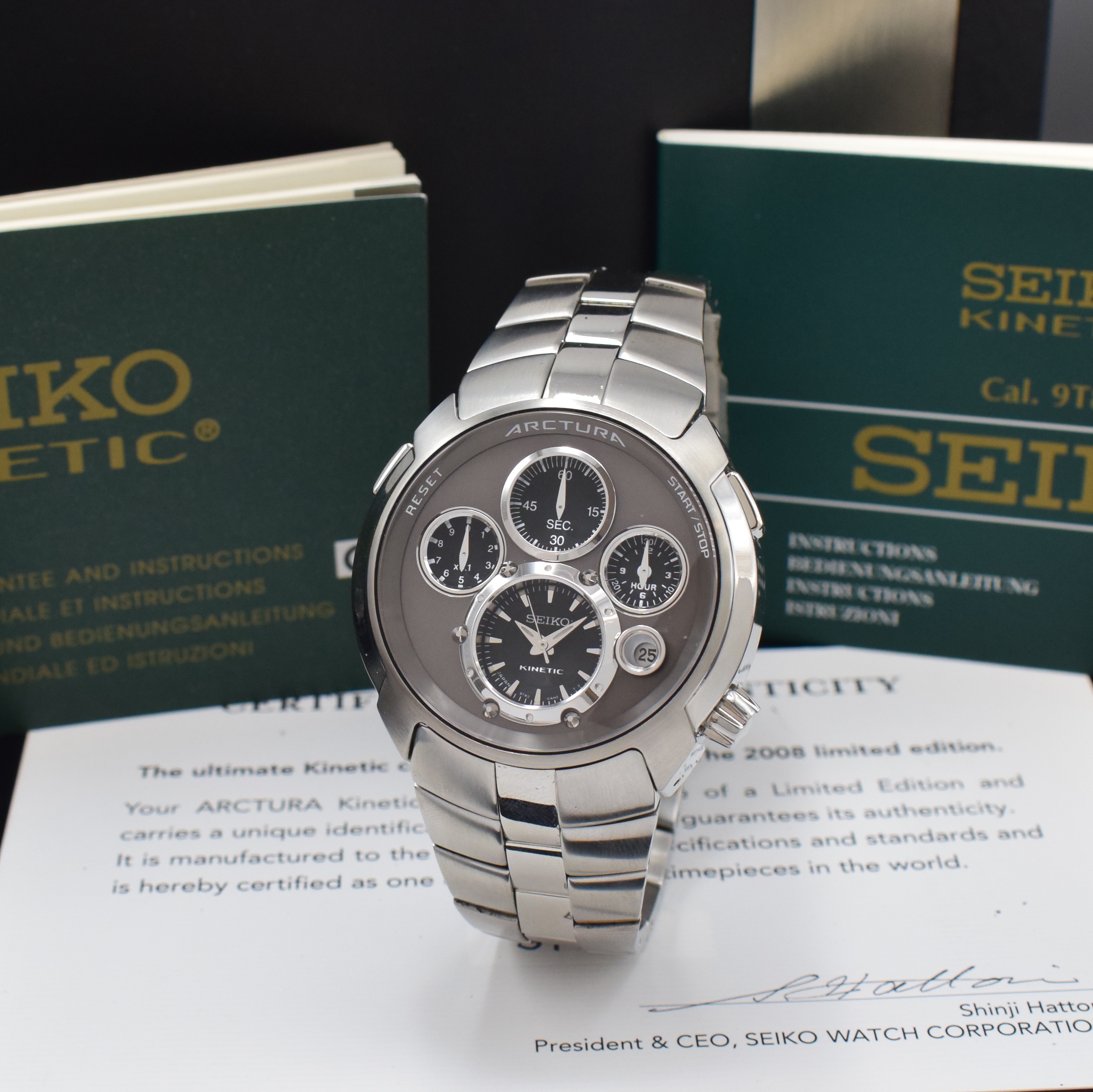 SEIKO Kinetic Arctura seltener, auf 500 Stück limitierter Armbandchronograph Referenz SLQ025, Japan um 2008, Automatik- Generatorprinzip, massiv ...