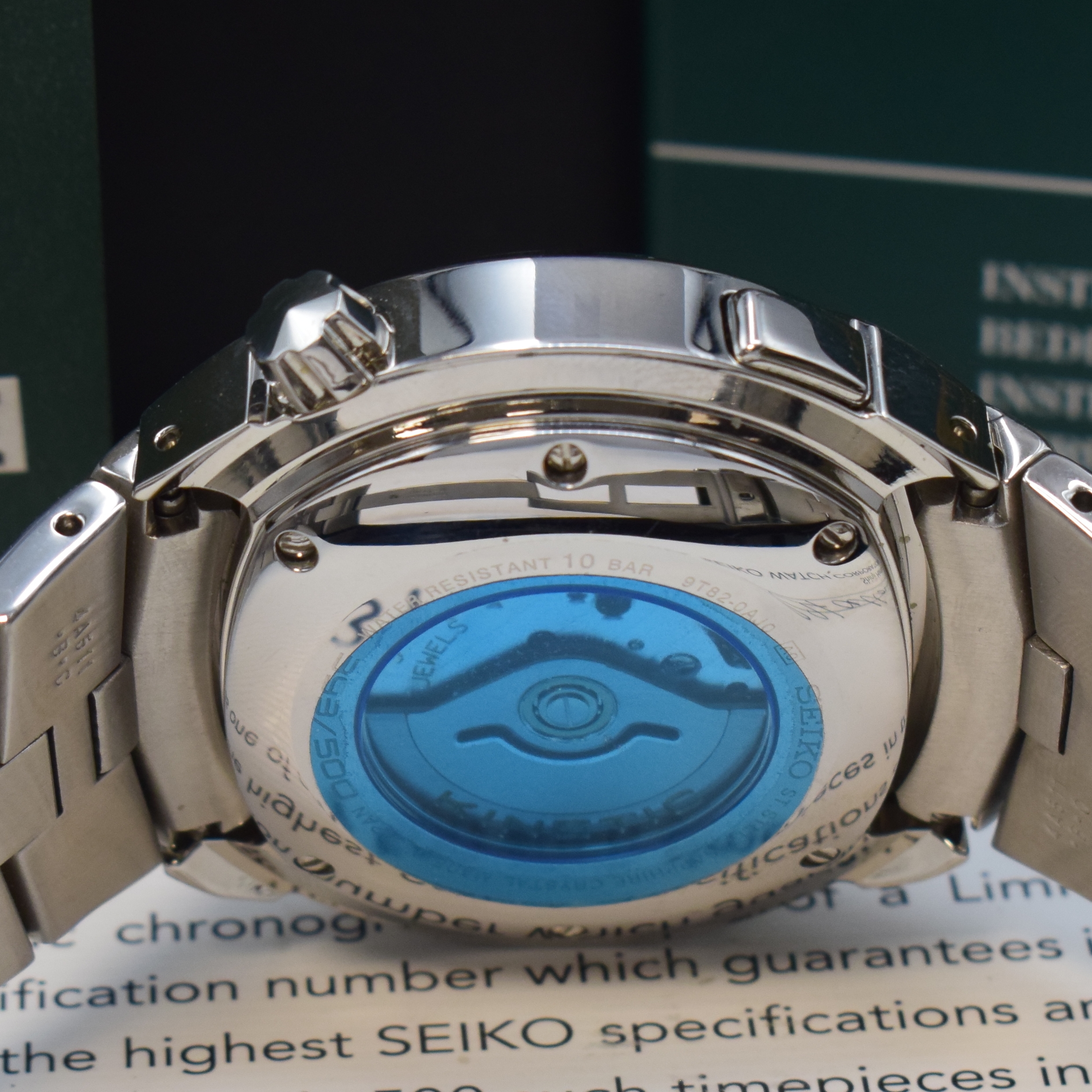 Detail d: SEIKO Kinetic Arctura seltener, auf 500 Stück limitierter Armbandchronograph Referenz SLQ025, Japan um 2008, Automatik- Generatorprinzip, massiv ...