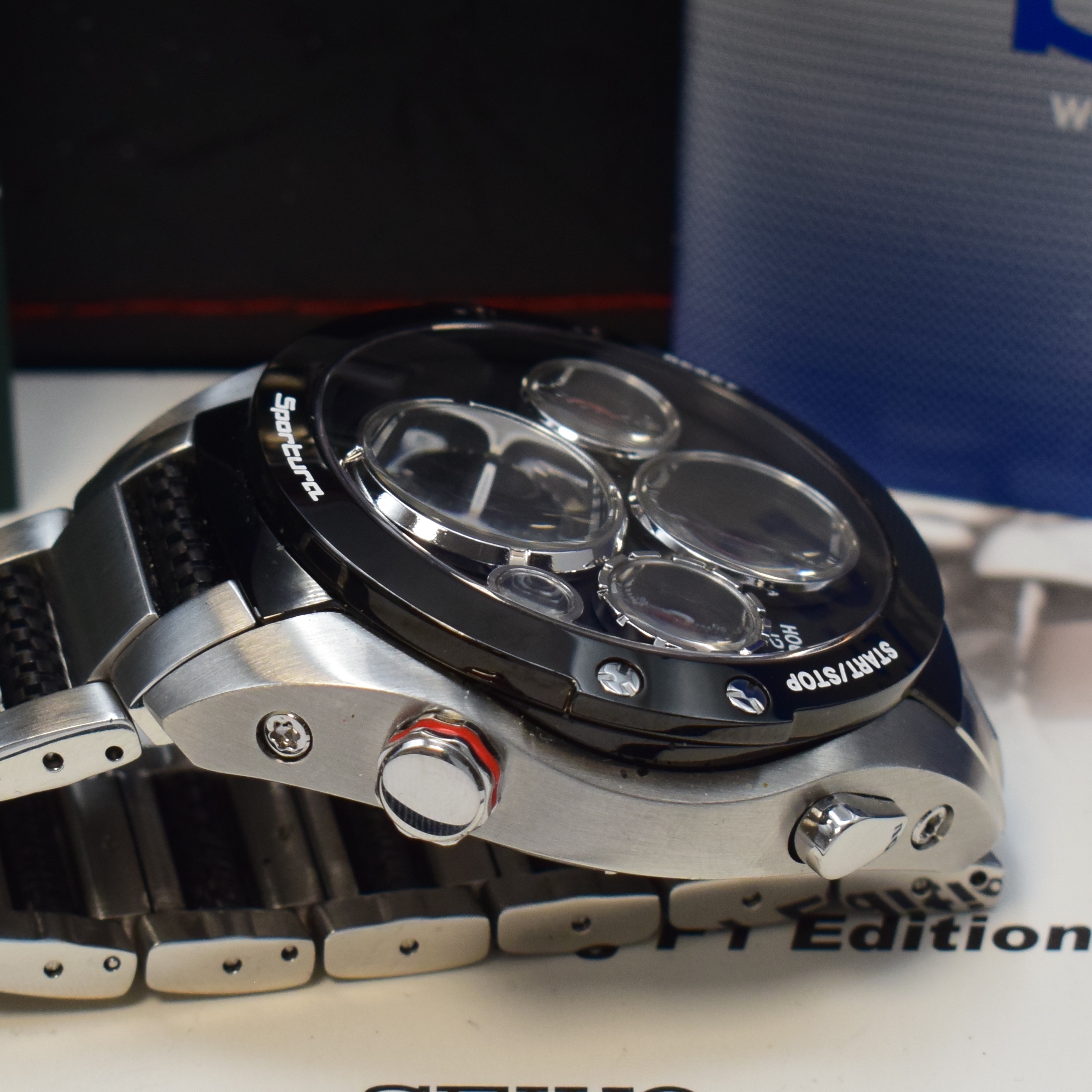 Detail c: SEIKO Kinetic Sportura Honda Racing F1 Edition seltener, auf 1500 Stück limitierter Armbandchronograph Referenz SLQ021J, Japan um 2006, ...