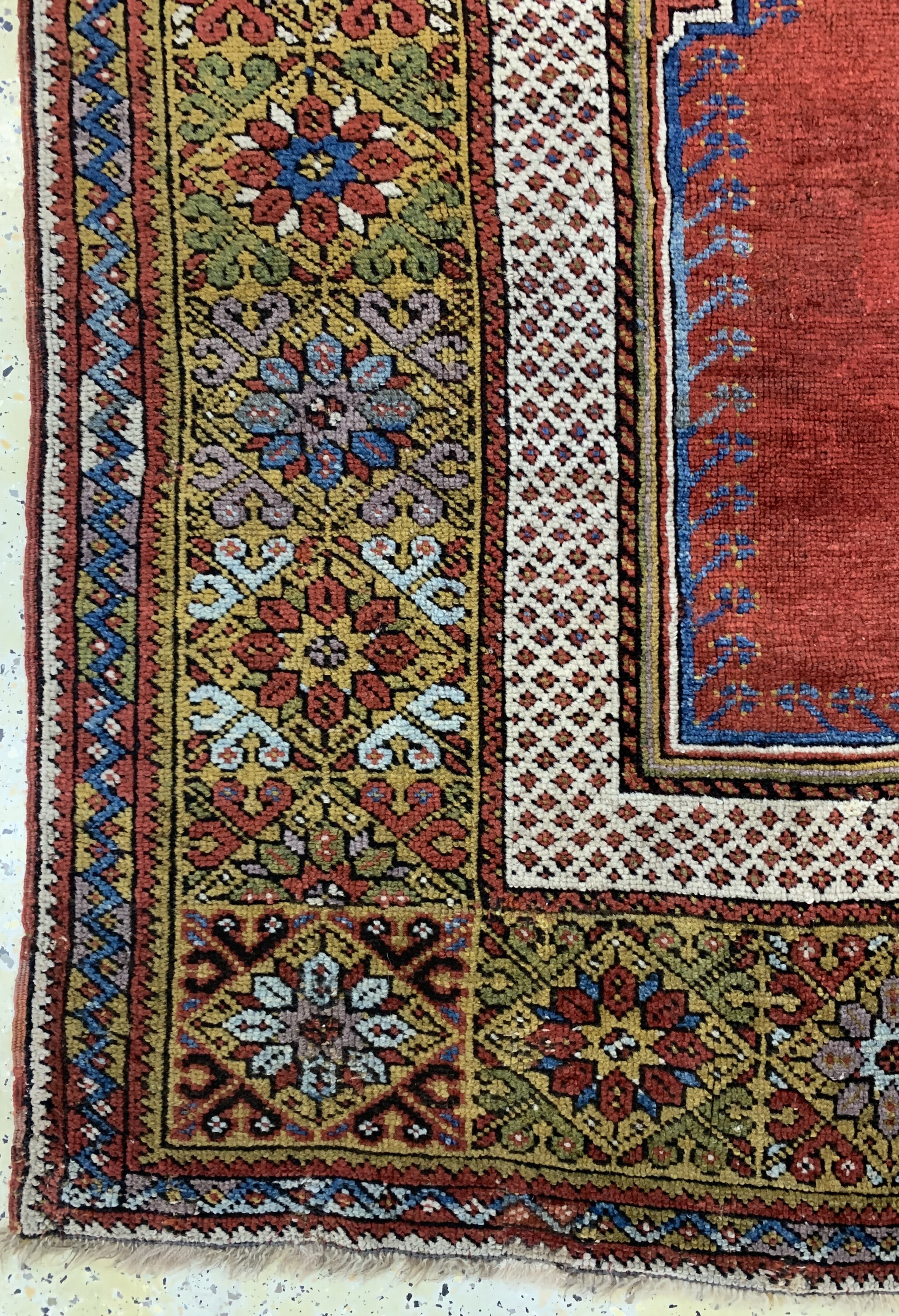 Detail b: Mucur antik, Türkei, Mitte 19.Jhd, Wolle auf Wolle, ca. 188 x 133 cm, EHZ: 3, (alte Restaurierungen)