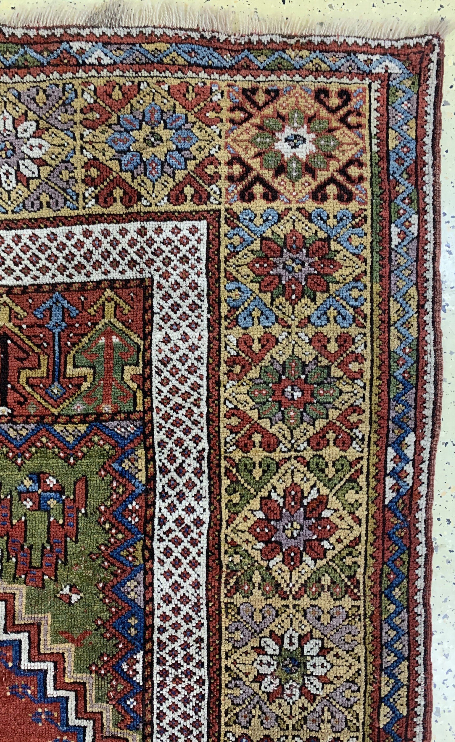 Detail d: Mucur antik, Türkei, Mitte 19.Jhd, Wolle auf Wolle, ca. 188 x 133 cm, EHZ: 3, (alte Restaurierungen)
