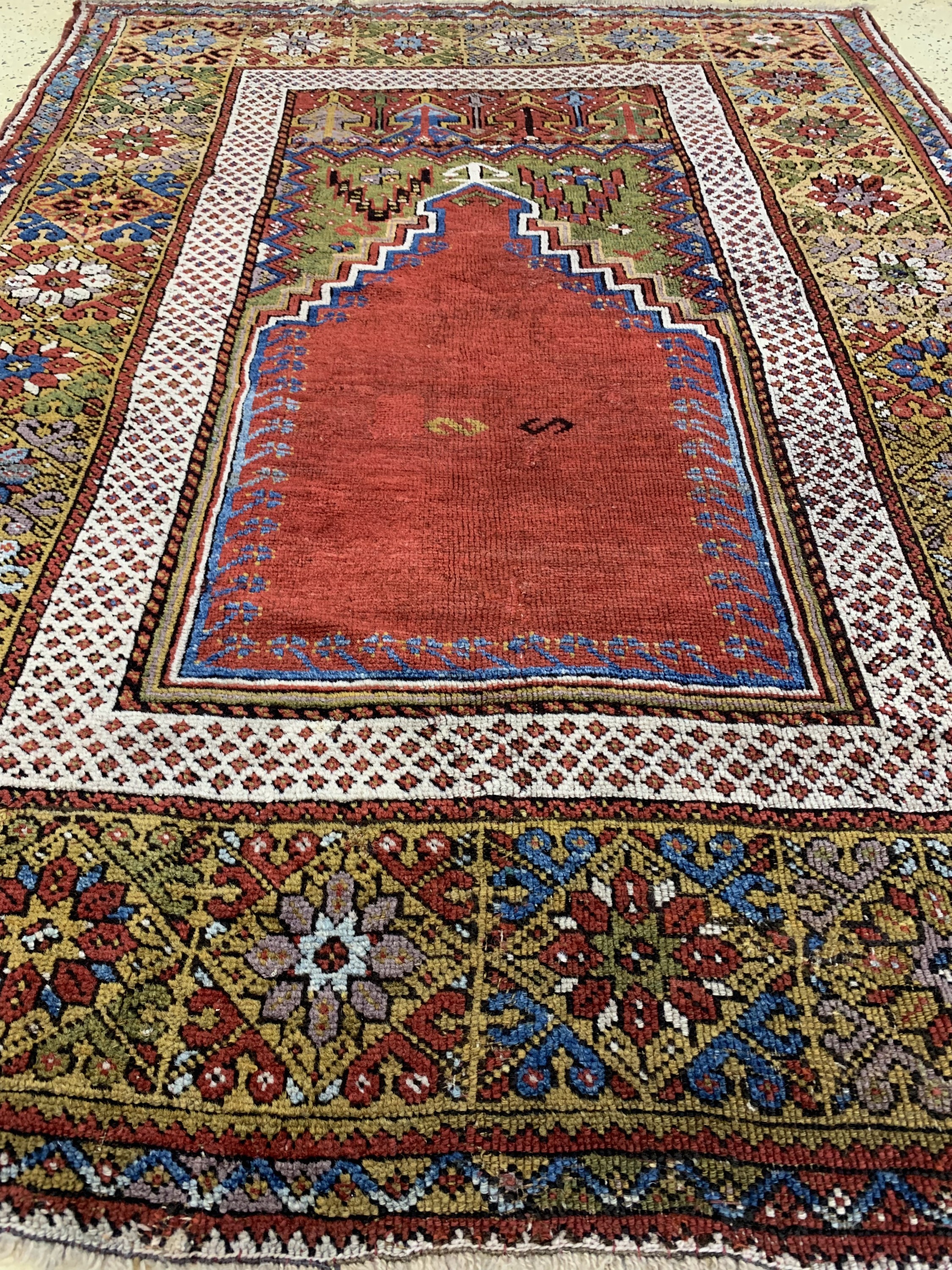 Detail f: Mucur antik, Türkei, Mitte 19.Jhd, Wolle auf Wolle, ca. 188 x 133 cm, EHZ: 3, (alte Restaurierungen)