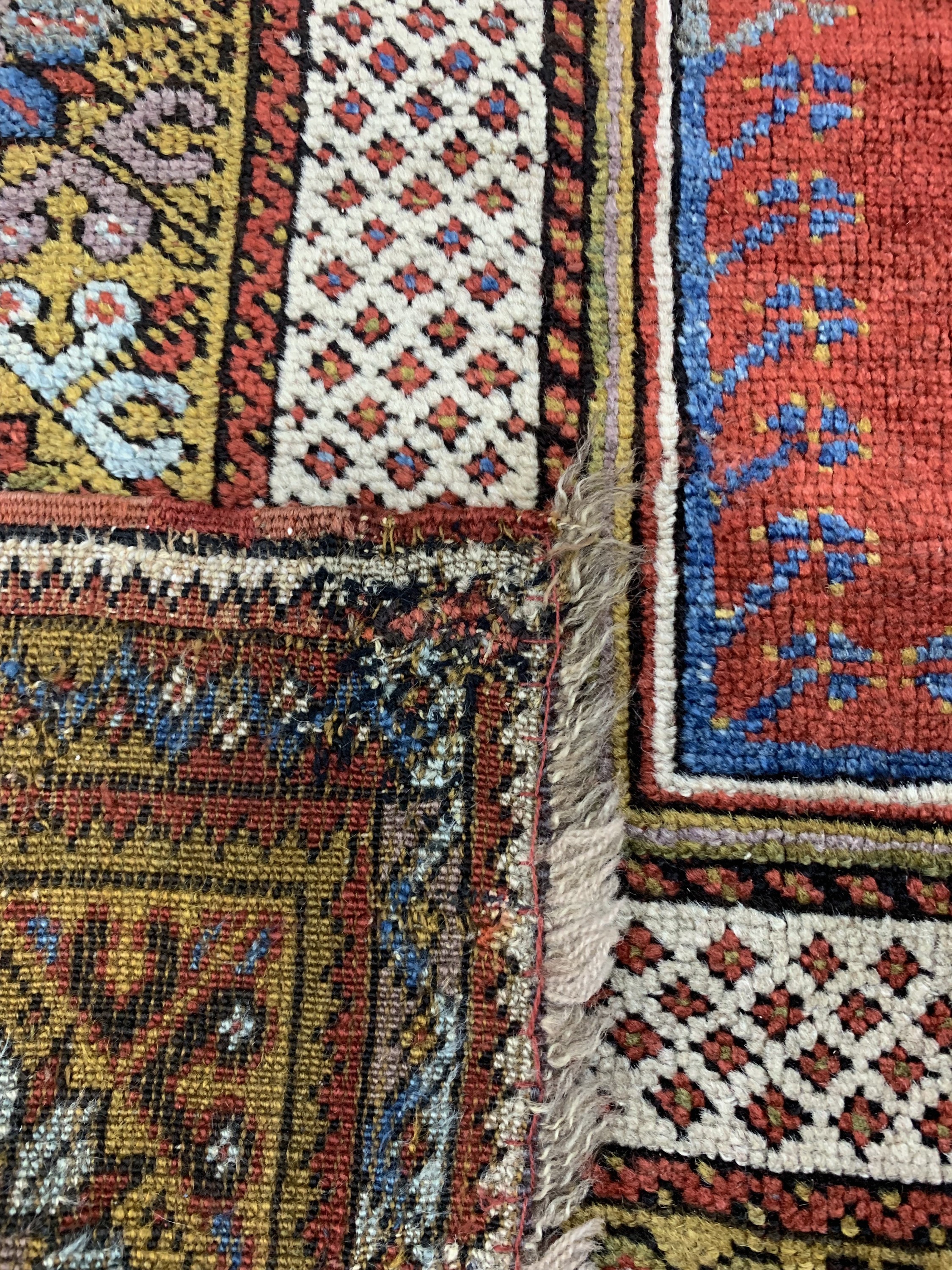 Detail g: Mucur antik, Türkei, Mitte 19.Jhd, Wolle auf Wolle, ca. 188 x 133 cm, EHZ: 3, (alte Restaurierungen)