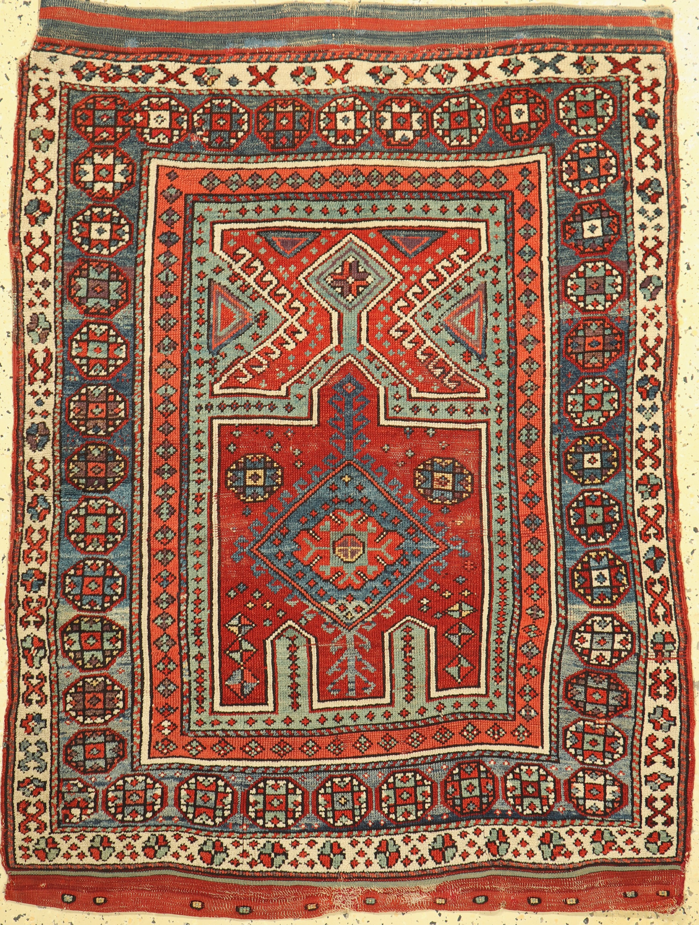 Bergama antik, Türkei, Ende 19.Jhd, Wolle auf Wolle, ca. 140 x 110 cm, EHZ: 2-3, (Eck leicht beschädigt)