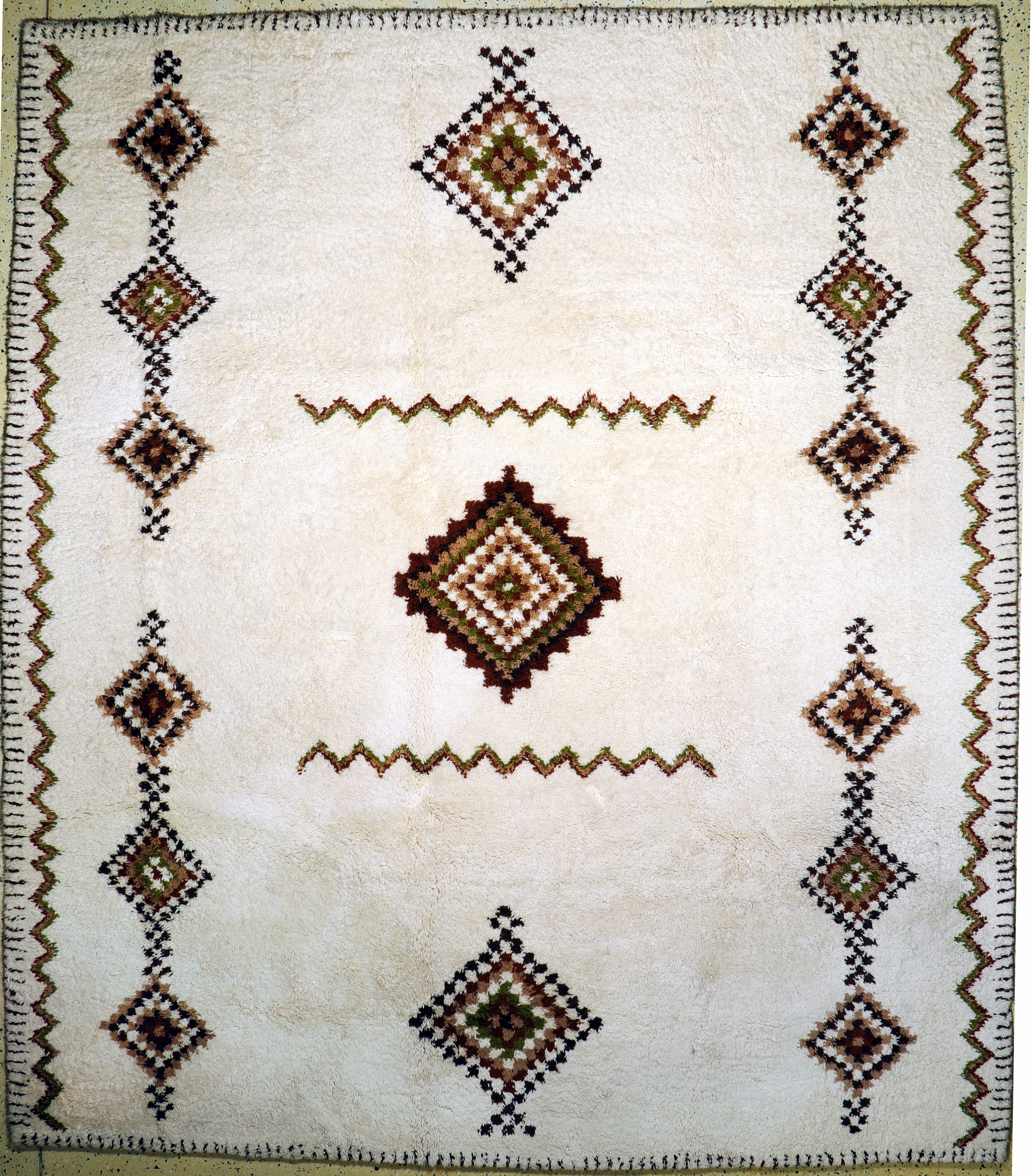 Berber-Teppich, Marokko, Mitte 20.Jhd., Wolle auf Baumwolle, ca. 340 x 288 cm, EHZ: 2