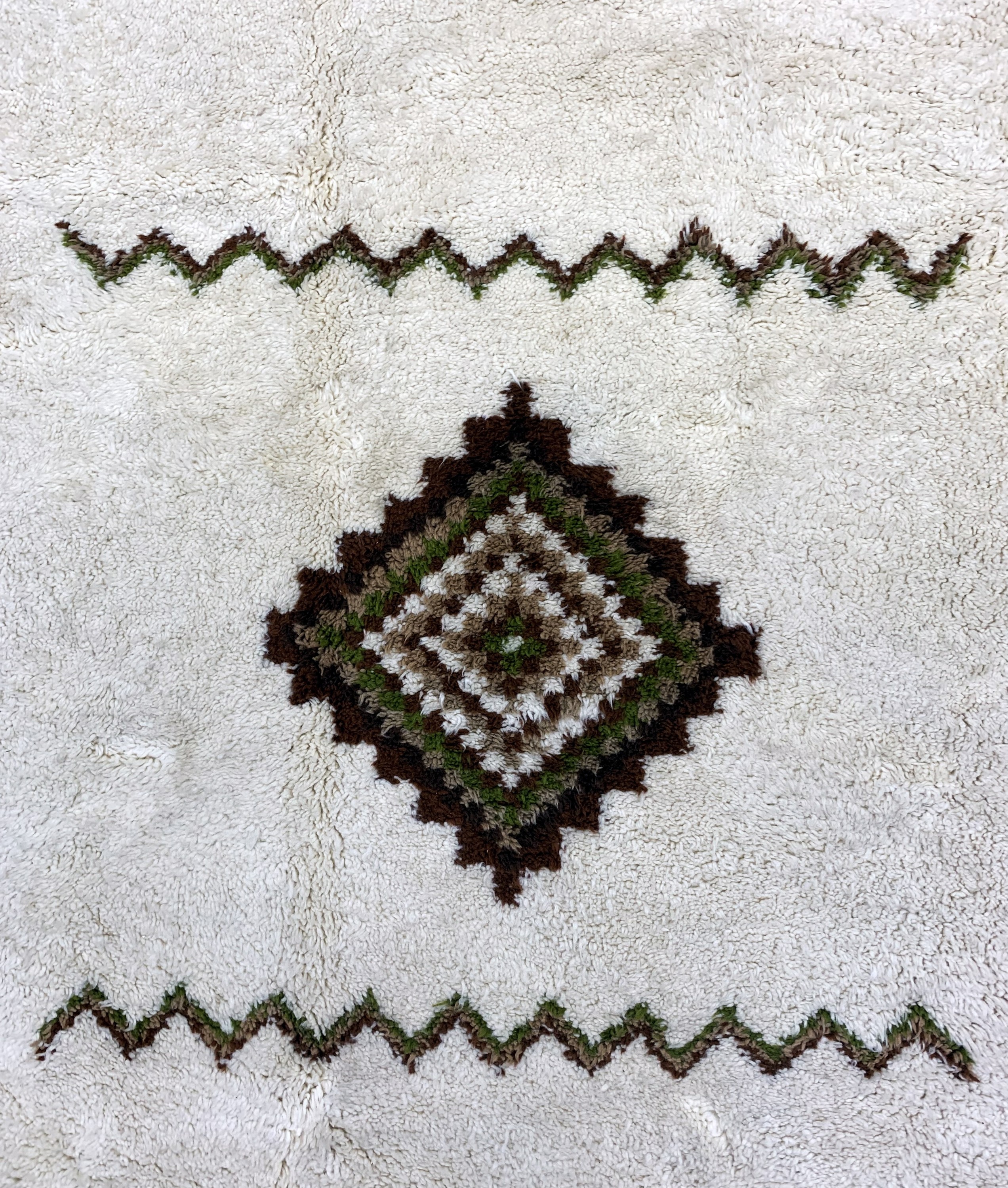Detail c: Berber-Teppich, Marokko, Mitte 20.Jhd., Wolle auf Baumwolle, ca. 340 x 288 cm, EHZ: 2