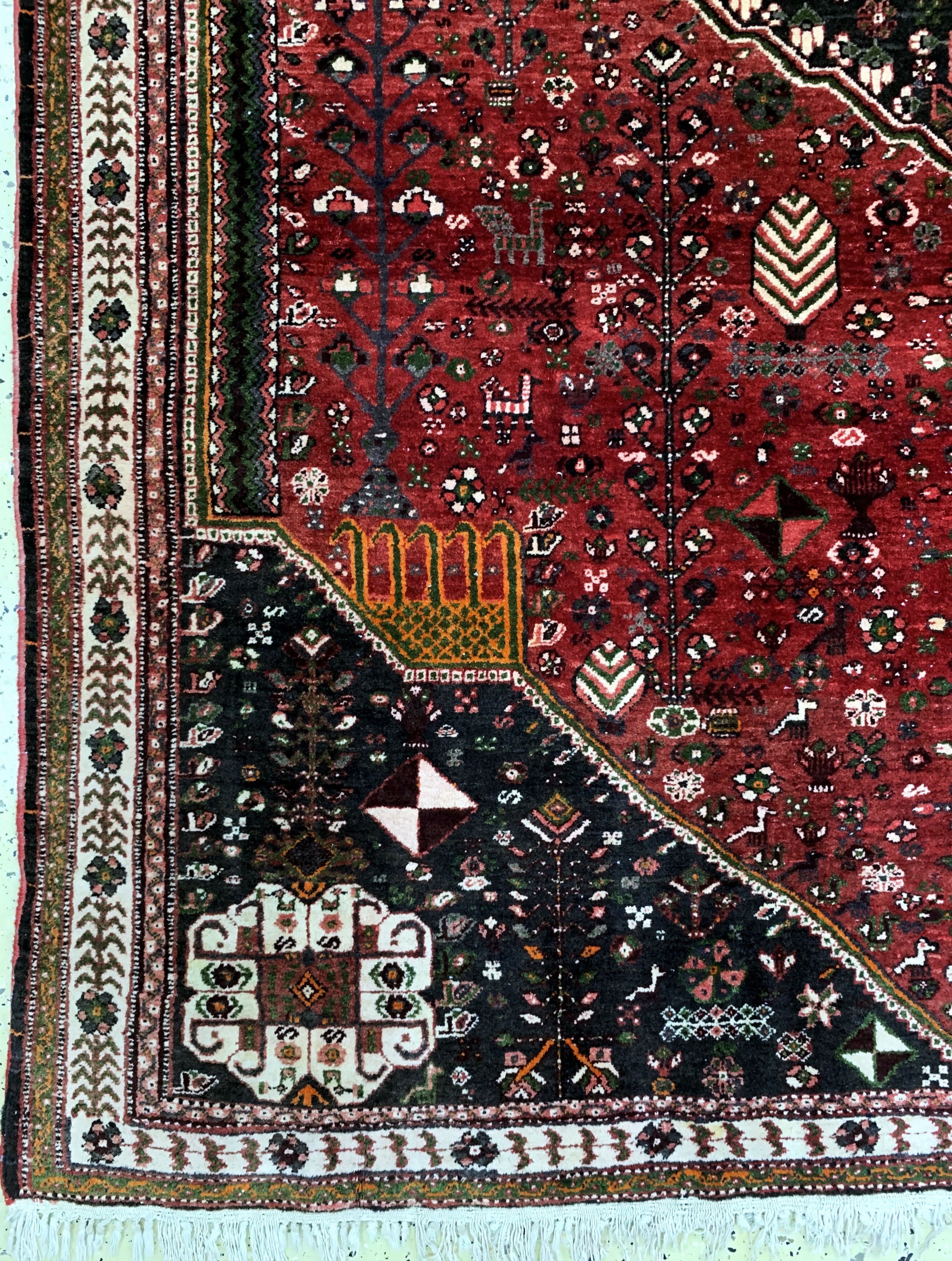 Detail b: Ghaschgai, Persien, Mitte 20.Jhd, Wolle aufBaumwolle, ca. 304 x 200 cm, EHZ: 2