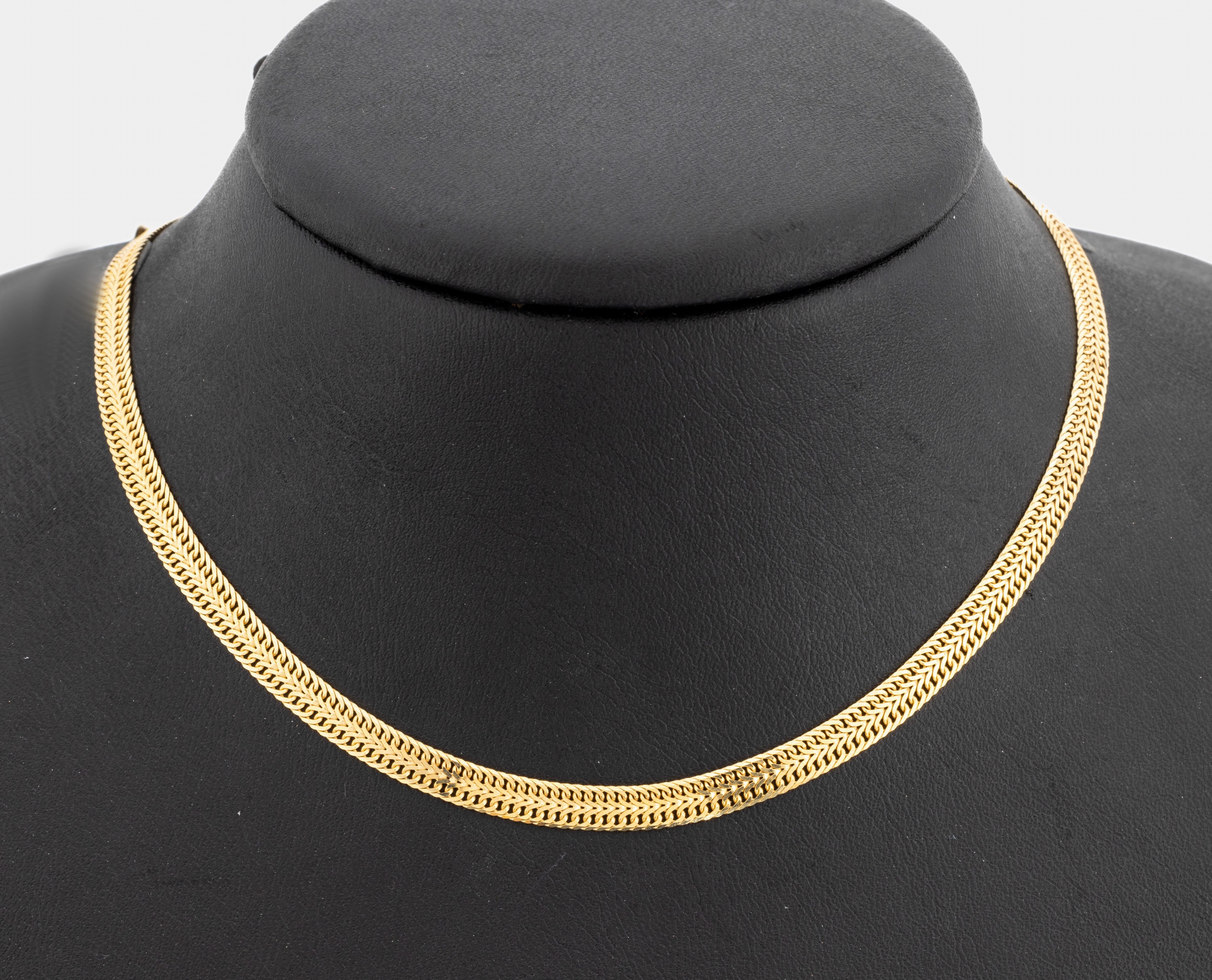 14 kt Gold Kette, GG 585/000, L. ca. 46 cm,Karabinerschließe, ca. 8.5 g, Gebr.-Spuren