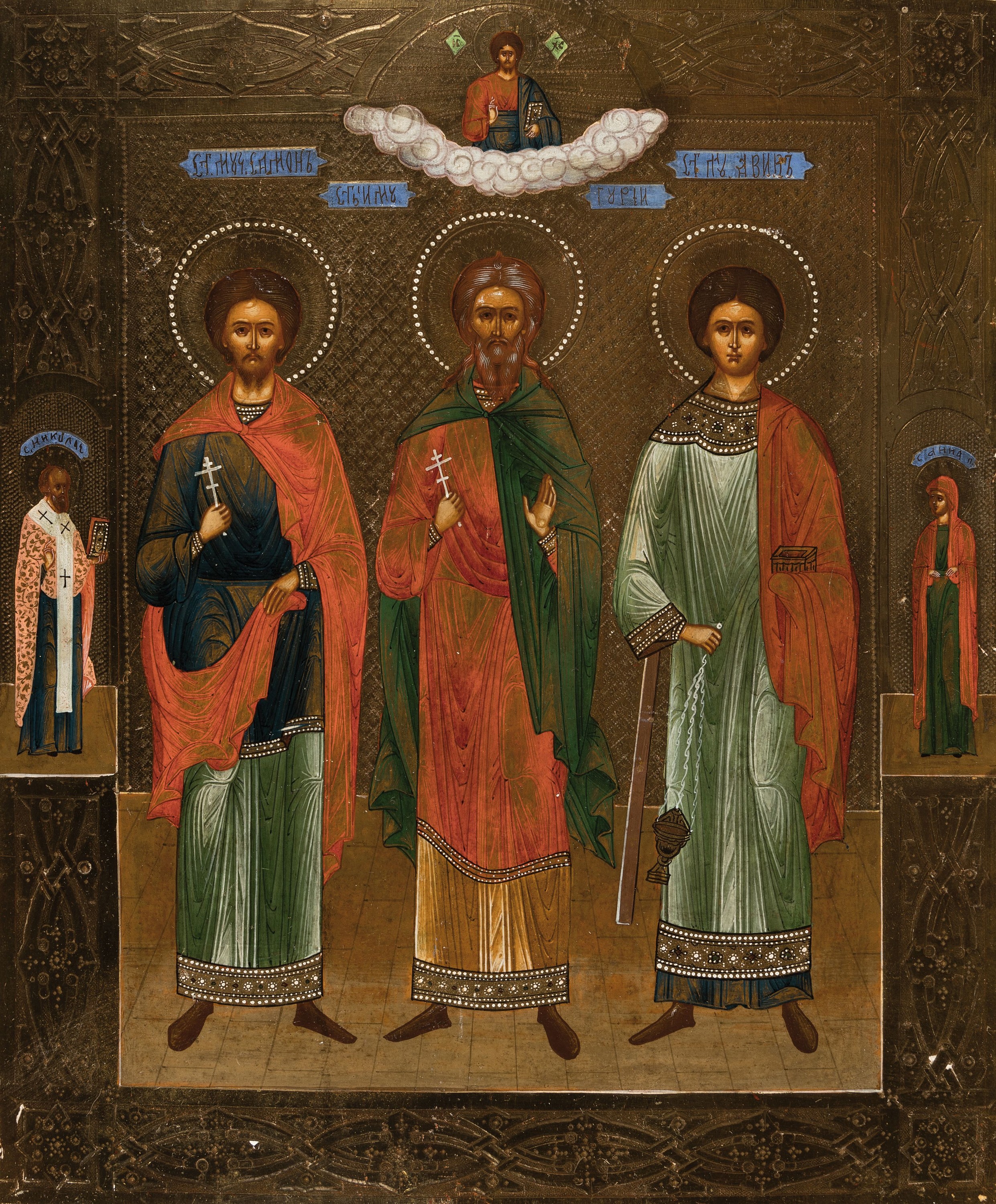 Ikone, Russland, um 1900, Drei Nationalheilige unter Mandorla, Tempera auf Holz, goldgrundig, zwei Randheilige, ca. 31x26cm