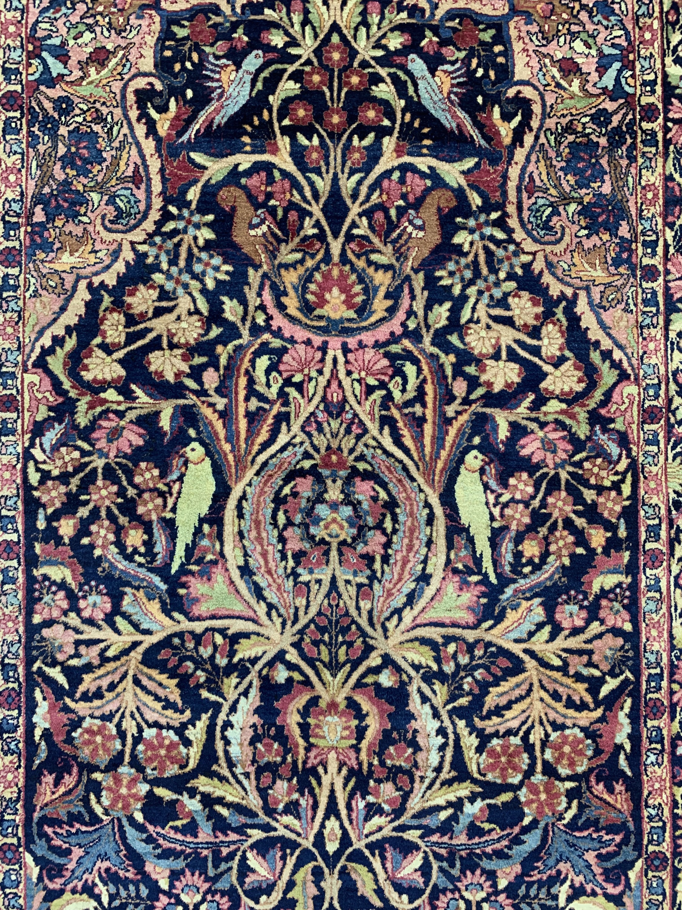 Detail c: Antiker Kerman, Persien, um 1900, Wolle aufBaumwolle, ca. 220 x 137 cm, EHZ: 1-2, (fachkundig gereinigt)
