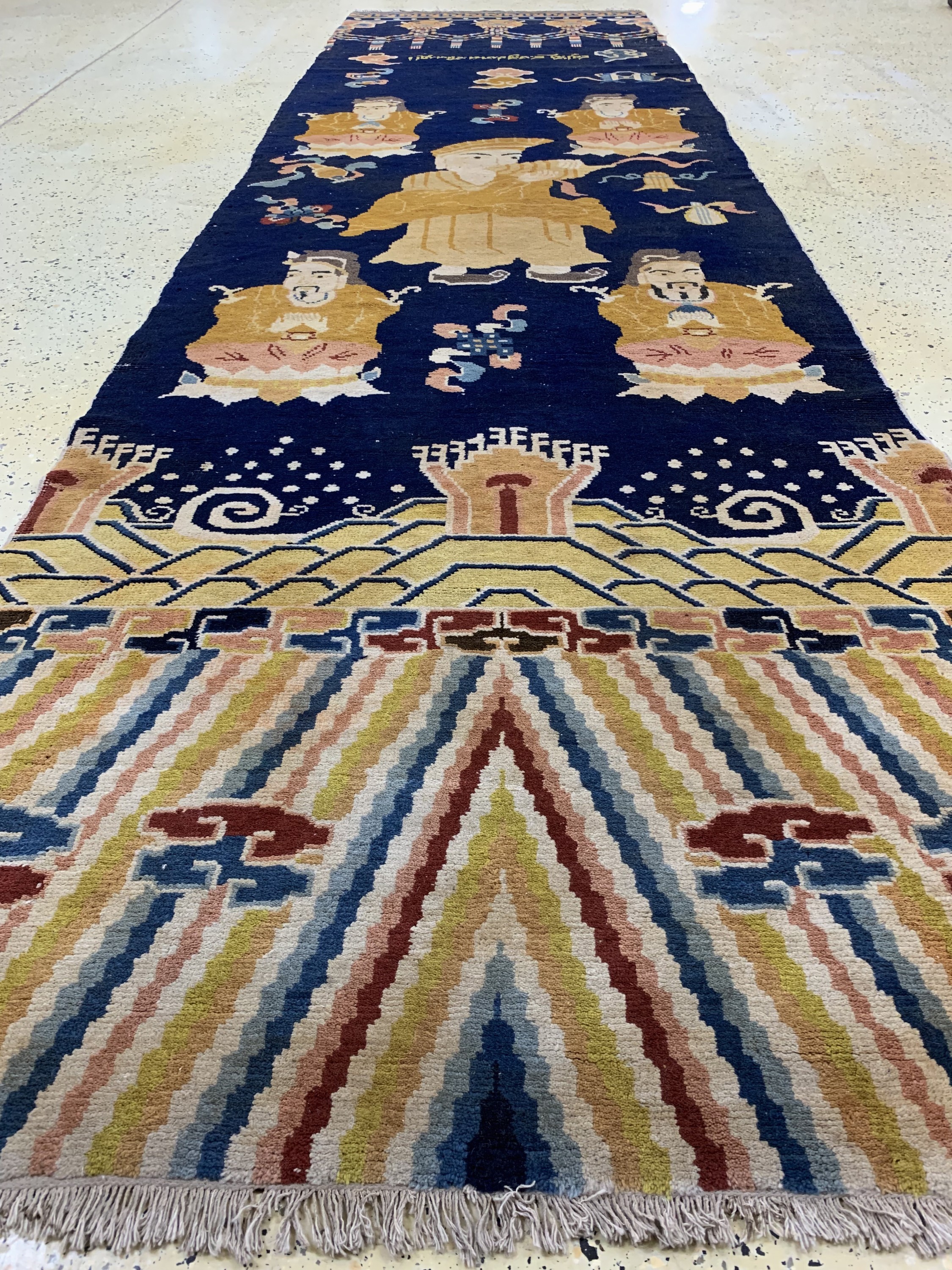 Detail g: Seltener Antiker Ning-Hsia, signiert Säulen-Tempelteppich , China, 19.Jhd, Wolle auf Baumwolle, ca. 444 x 120 cm, EHZ: 3