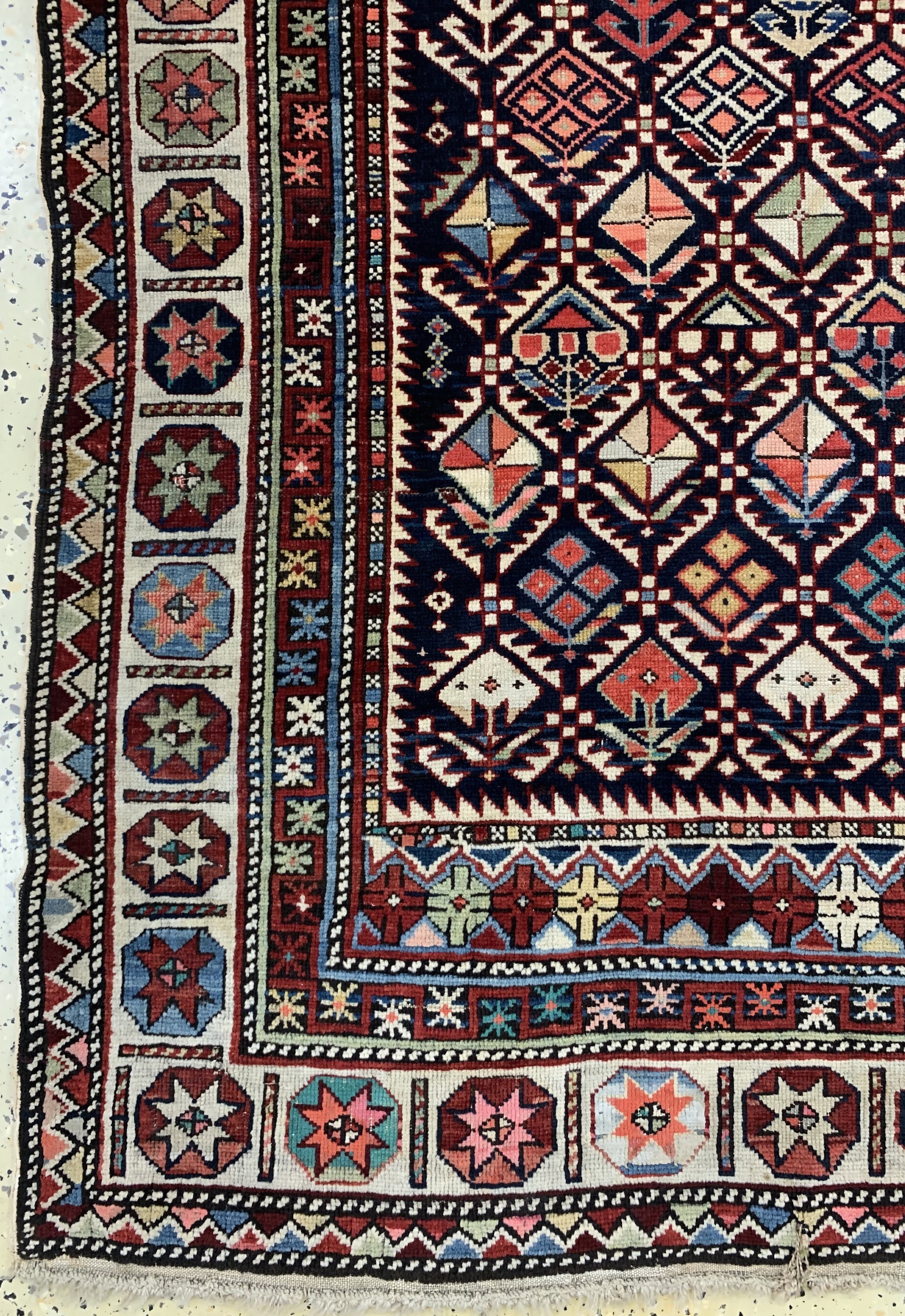 Detail b: Schirwan"Gebetsteppich"antik, Kaukasus, 19.Jhd, Wolle auf Wolle, ca. 210 x 140 cm, EHZ: 2-3