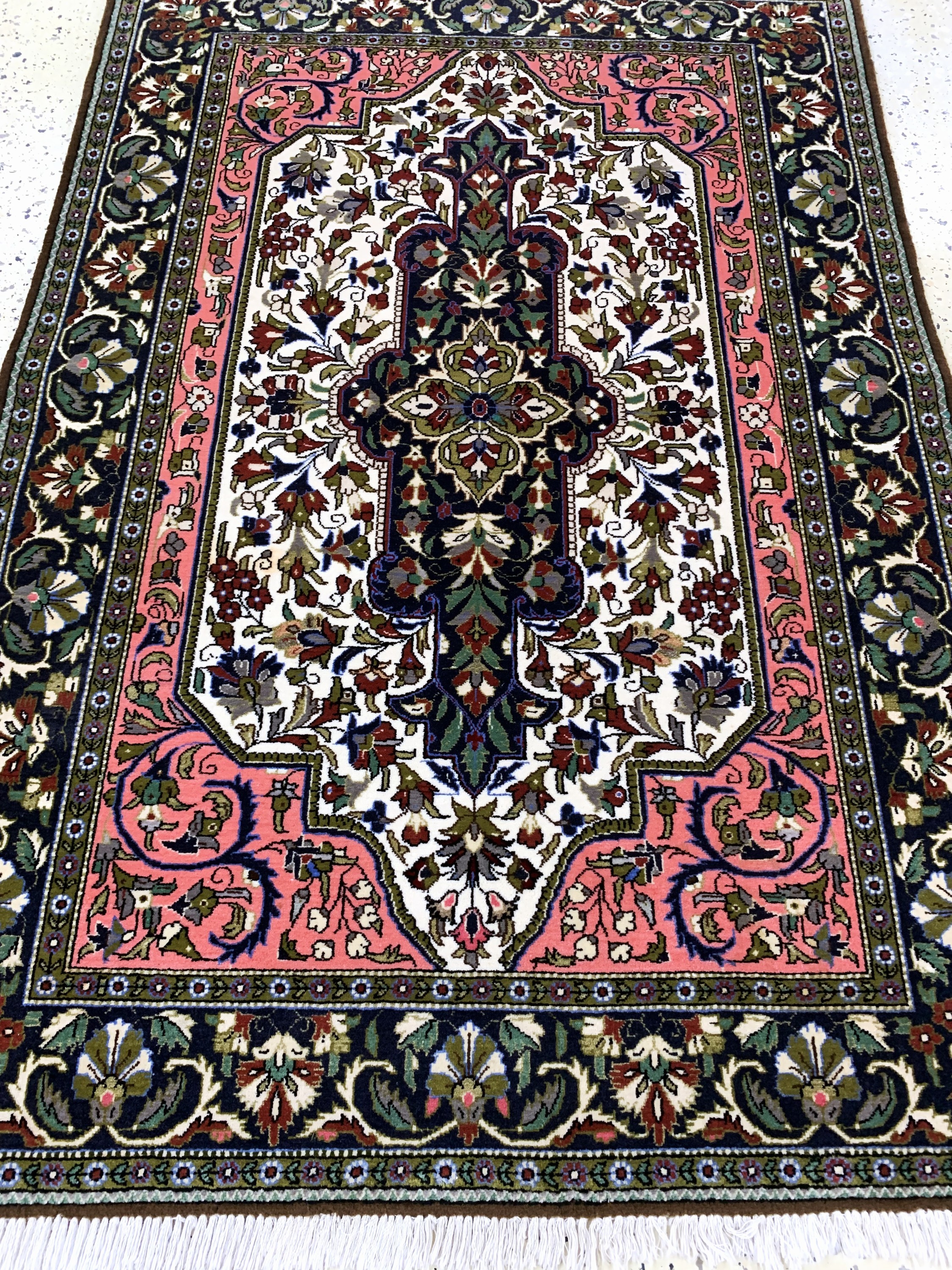 Detail d: Ghom Kork, Persien, Ende 20.Jhd, Korkwolle mit Seide, ca. 157 x 100 cm, EHZ: 2