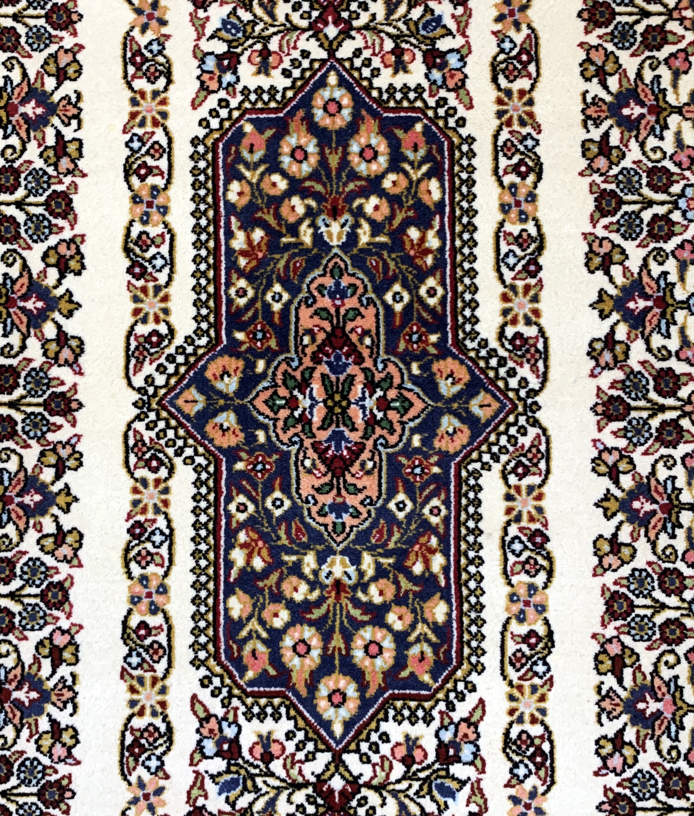 Detail b: Ghom Kork, Persien, Ende 20.Jhd, Korkwolle auf Baumwolle, ca. 163 x 107 cm, EHZ: 2
