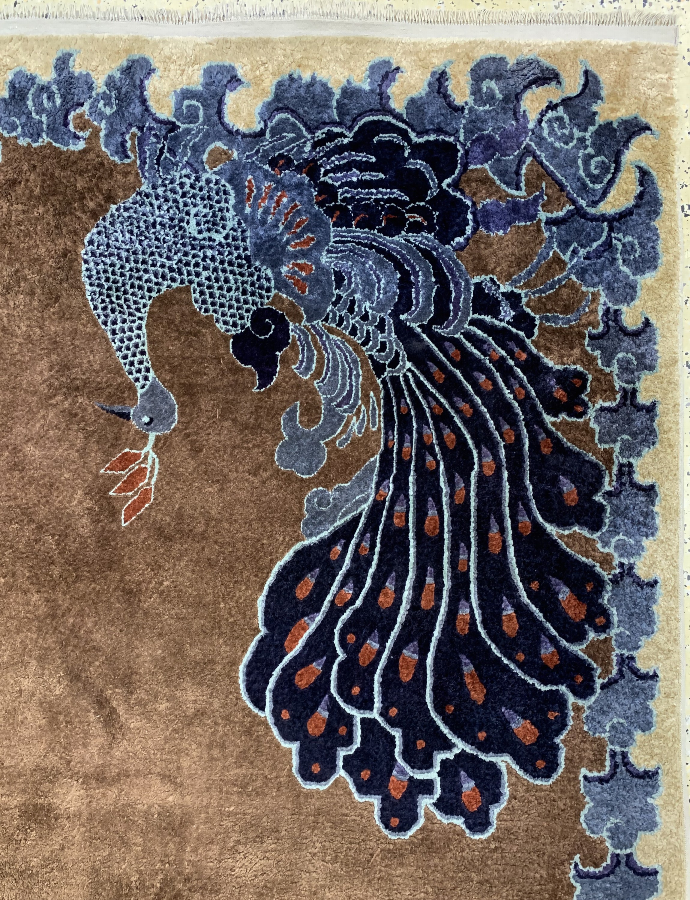 Detail e: Seiden Peking, China, Anfang 20.Jhd, reine Naturseide, ca. 311 x 215 cm, EHZ: 2