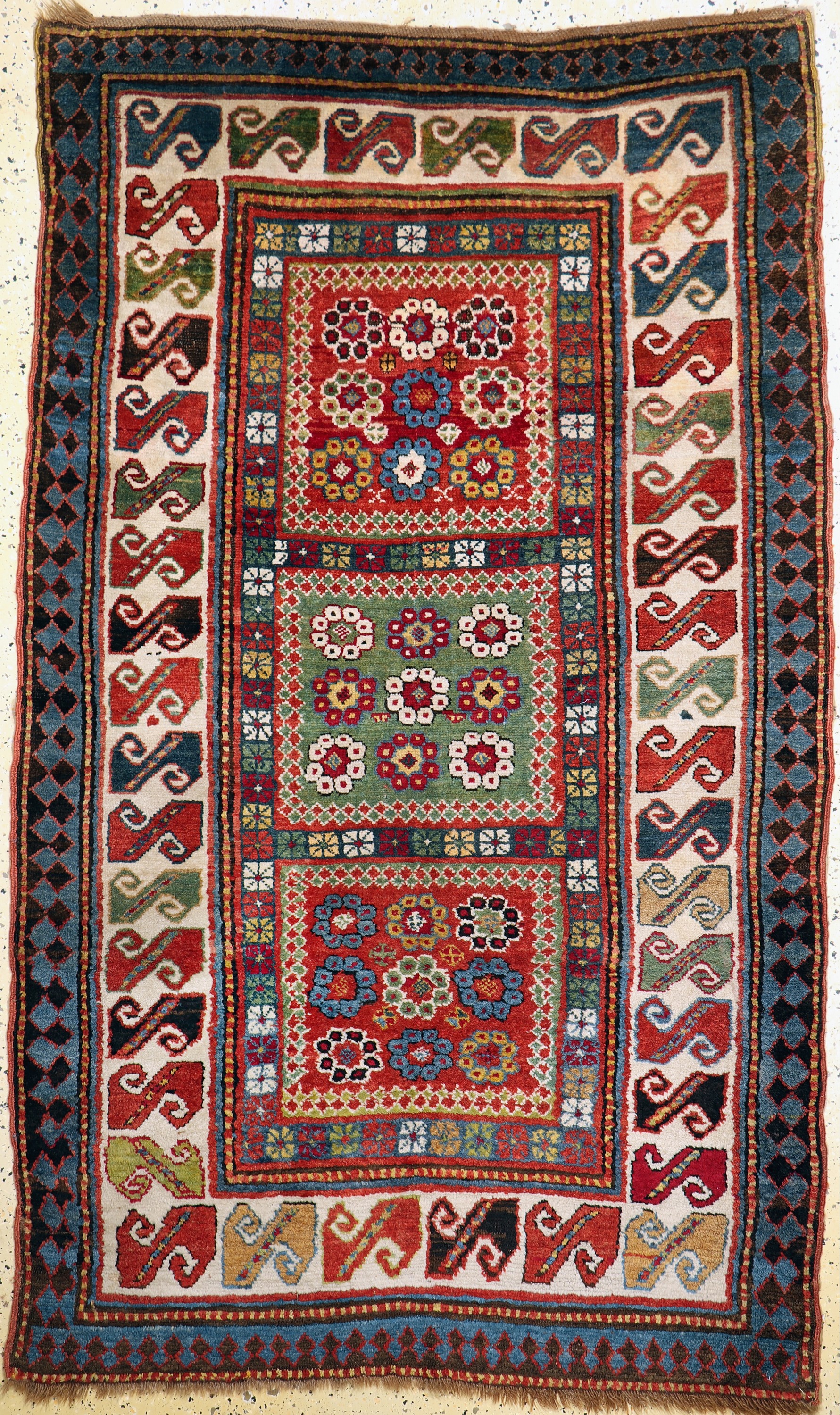 Seltener Tschelaberd Kazak antik, Kaukasus,19.Jhd, Wolle auf Wolle, ca. 222 x 135 cm, EHZ: 2