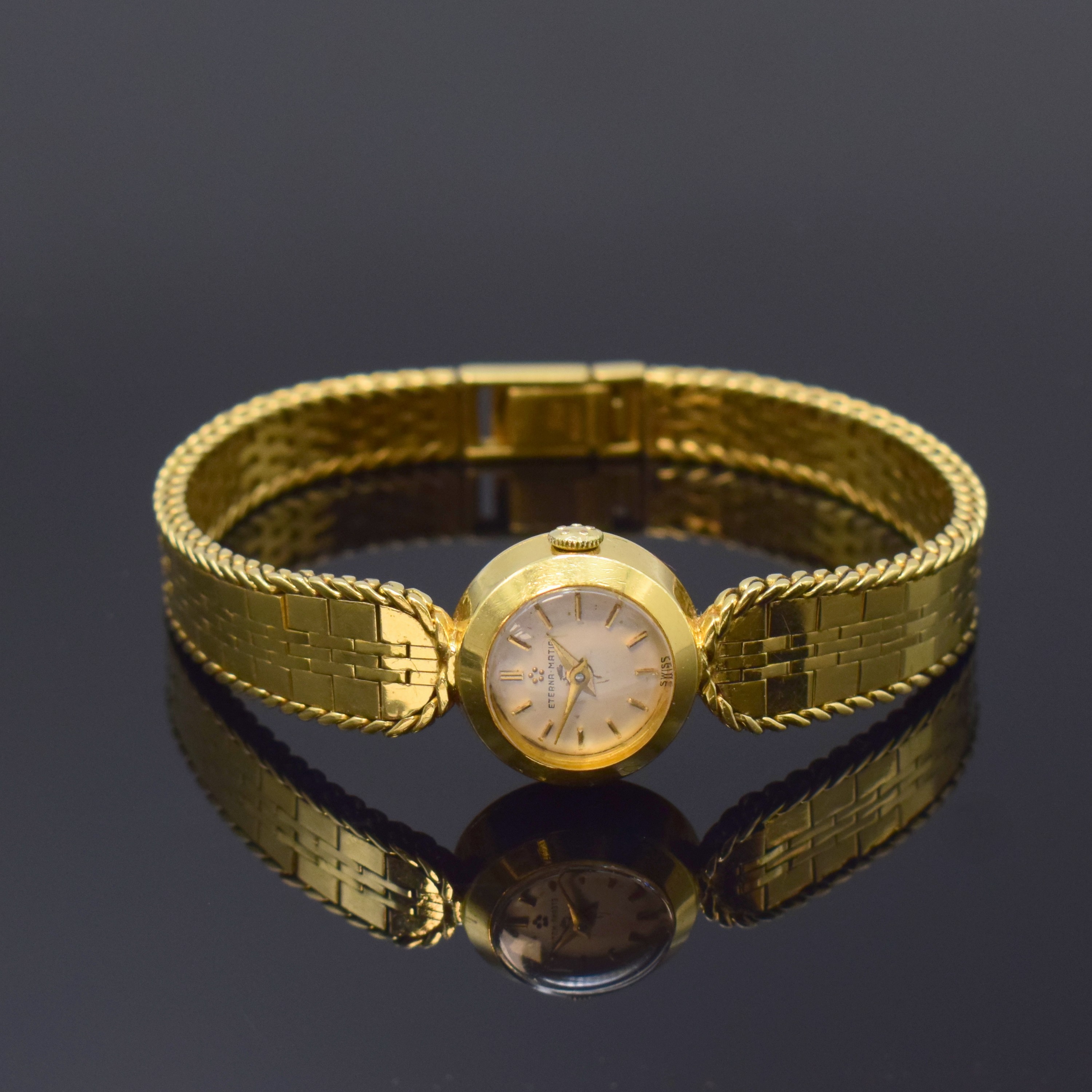 ETERNA Golden Heart seltene Damenarmbanduhr in GG 750/000, Schweiz um 1955, Automatik, 2-tlg. Geh., Boden aufgedr., anges. orig. Gliederband m. ...