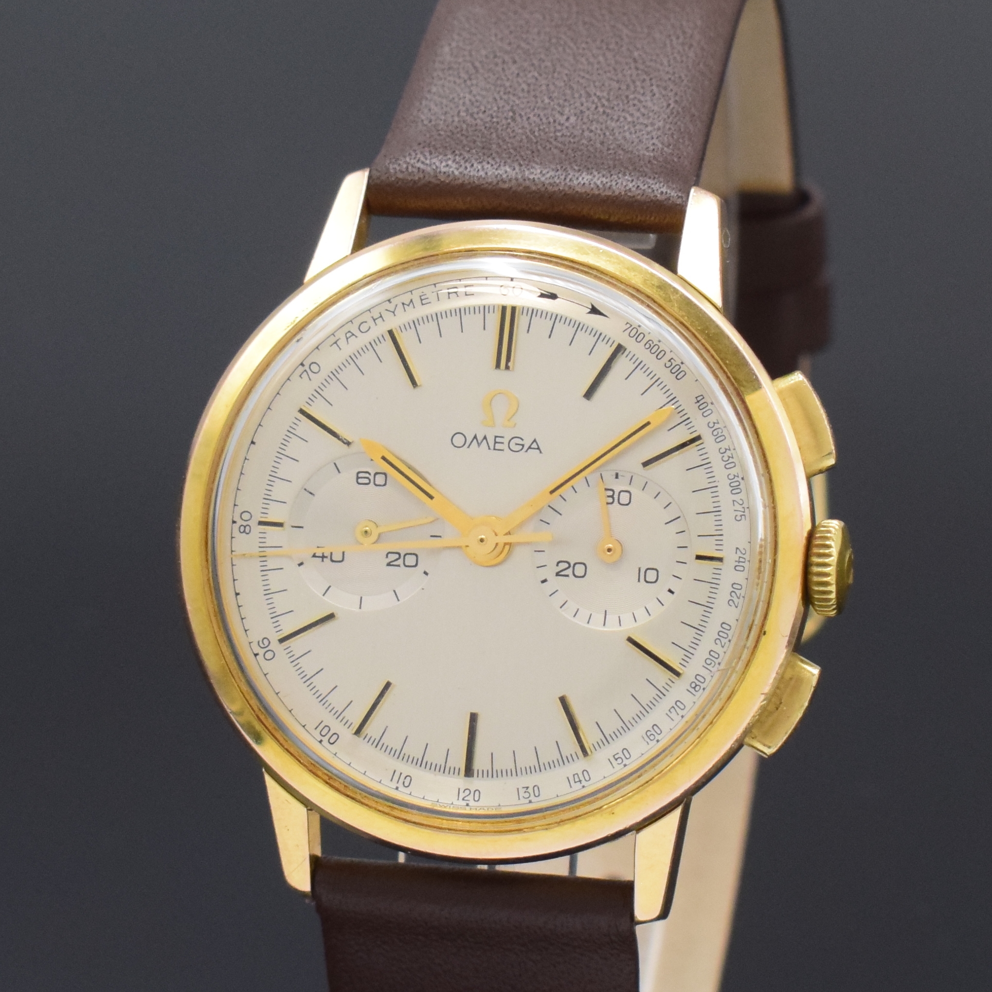 Detail a: OMEGA Schaltradchronograph Referenz 101.009- 63, Schweiz um 1965, Handaufzug, verg. Gehäuse m. aufgedr. Stahlboden, orig. Duoton- Zifferbl., aufges. ...