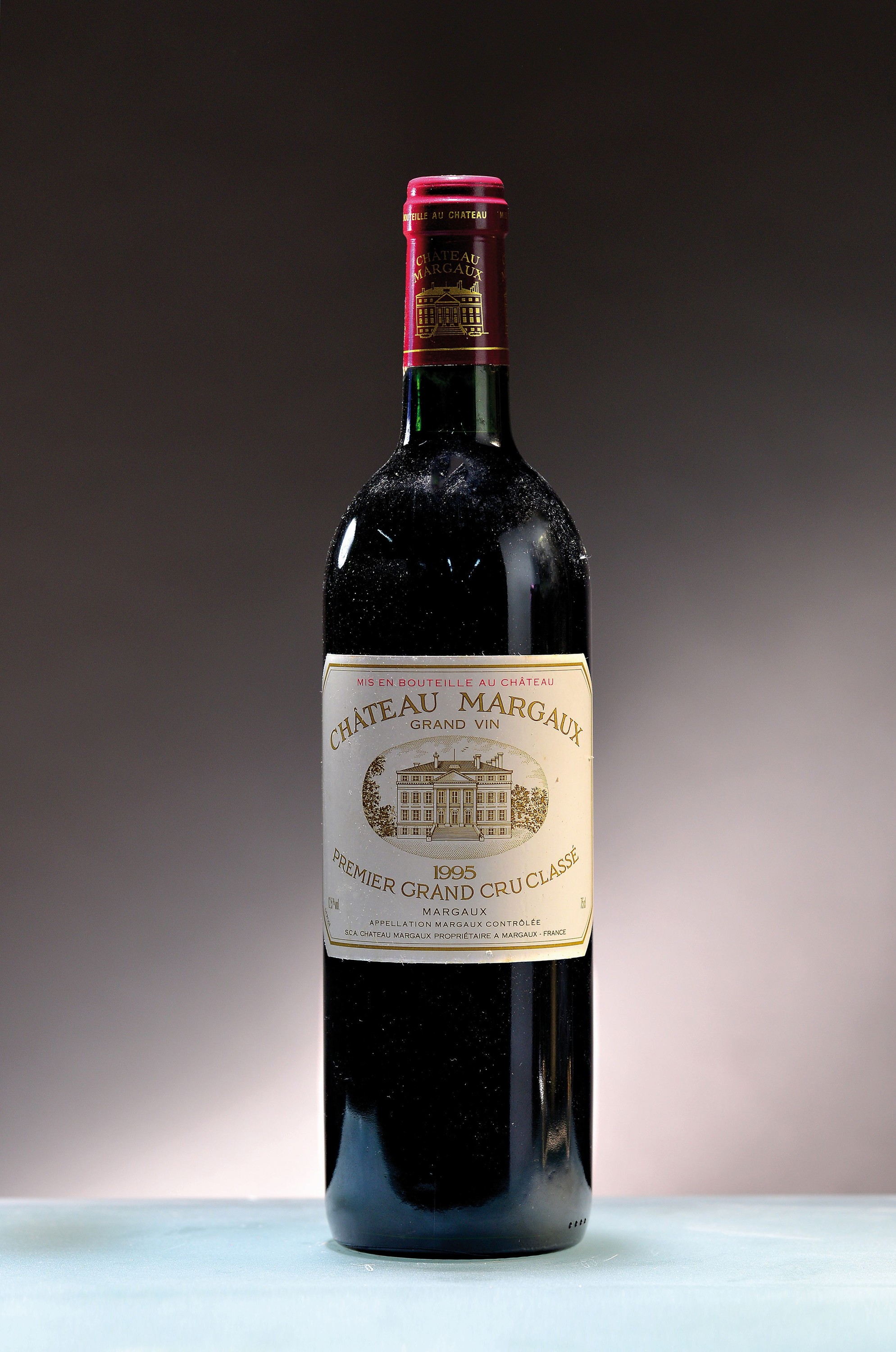 1 Flasche 1995 Chateau Margaux, Margaux, Premier Grand Cru Classe, ca. 75cl, 12,5%Vol.,into neck