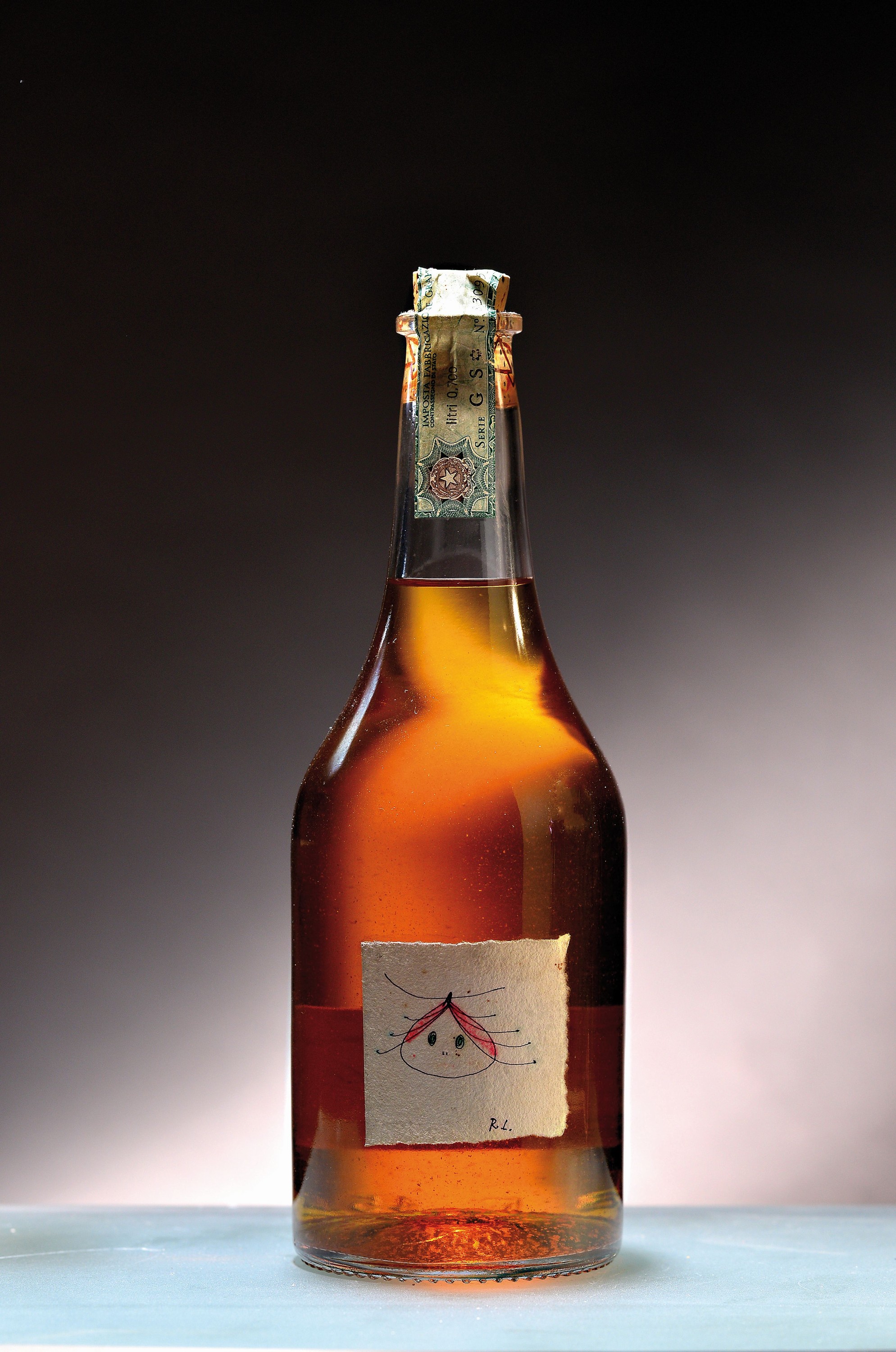 1 Flasche Grappa Acquavite di vinaccia, Levi Serafino, Region Neive, Piemont/Italien, Serie GS, No. 830952, Künstleretikett