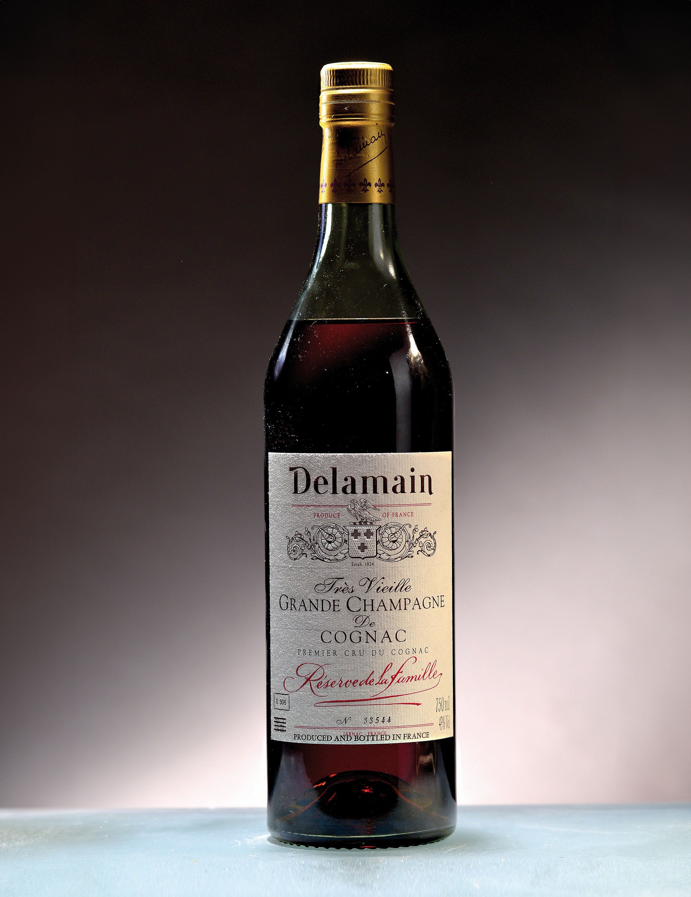 1 Flasche Delamain Tres Vieille Grande Champagne de Cognac, Reserve de Famille, Frankreich, Vintage, destilliert vor dem 2. Weltkrieg, ca. 75cl, ...