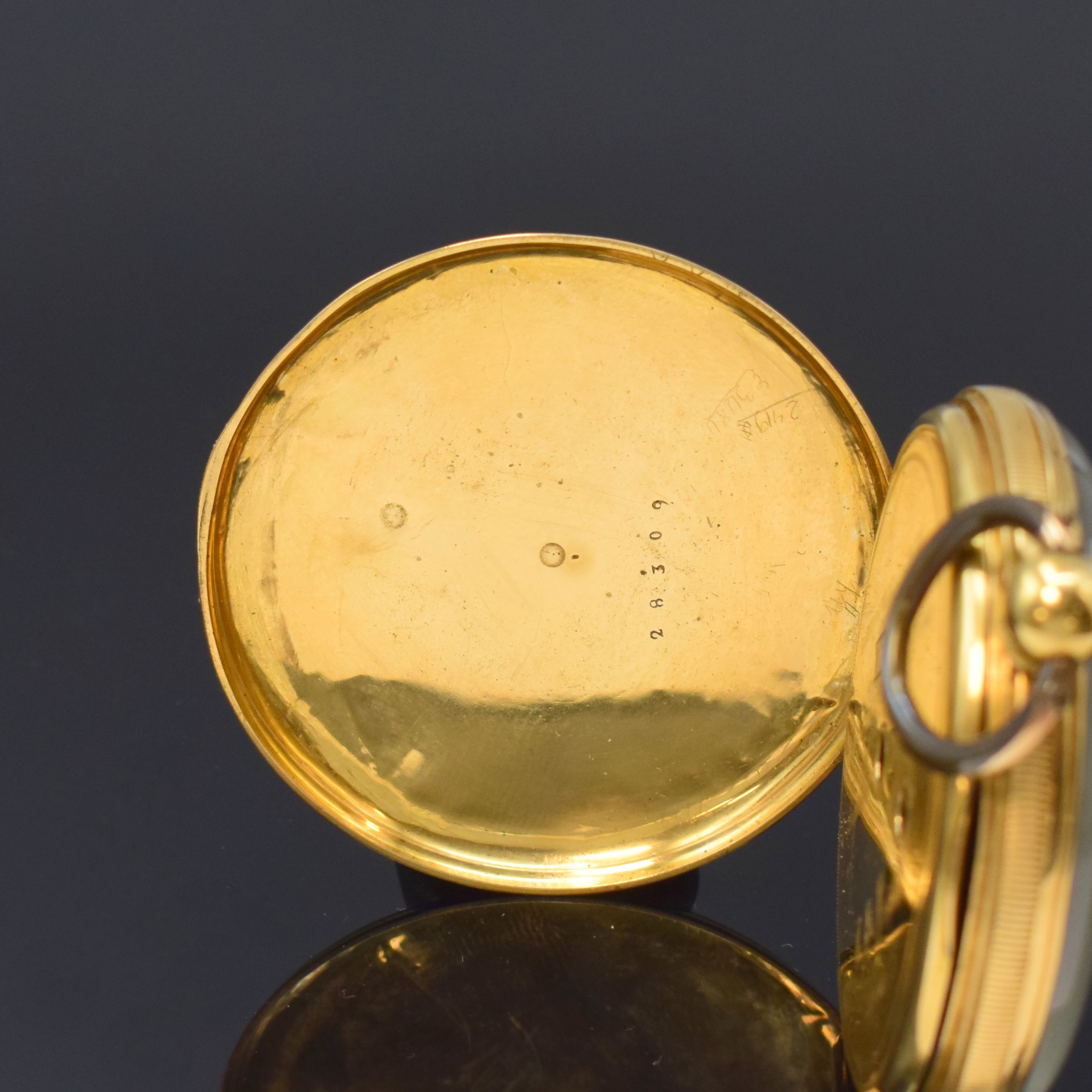 Detail b: Ls. Ate. PIGUET offene Herrentaschenuhr in GG 750/000, Schweiz um 1860, Schlüsselaufzug, guill. 2-Deckel-Goldgeh. dell., Emailzifferbl. riss., ...