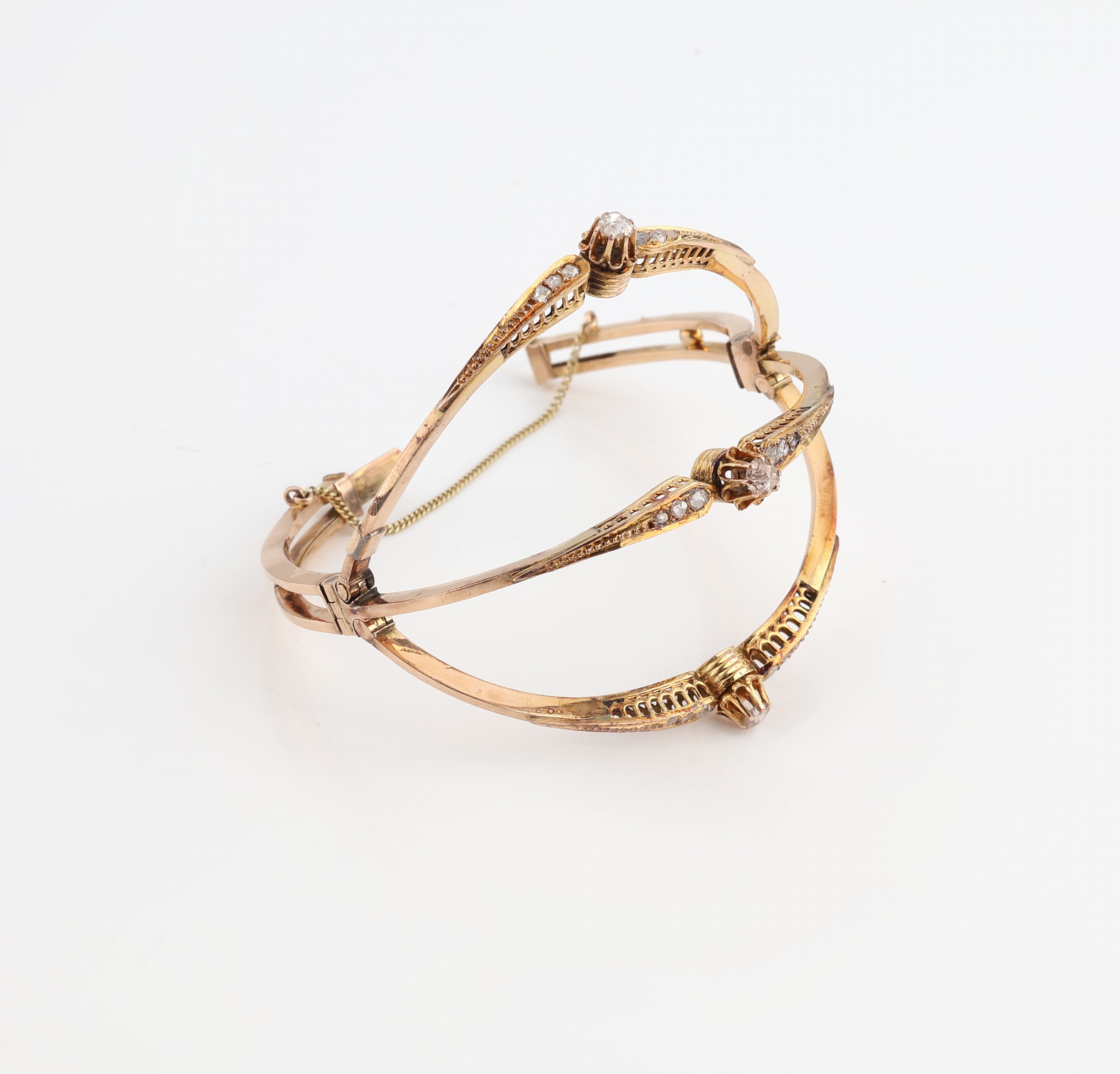Detail c: 14 kt Gold Diamant-Armreif, GG 583/000, Moskau/Russland um 1900, 21 Diamantrosen zus. ca. 0.65 ct, Meistermarke unged., feine Verarbeitung, sehr ...