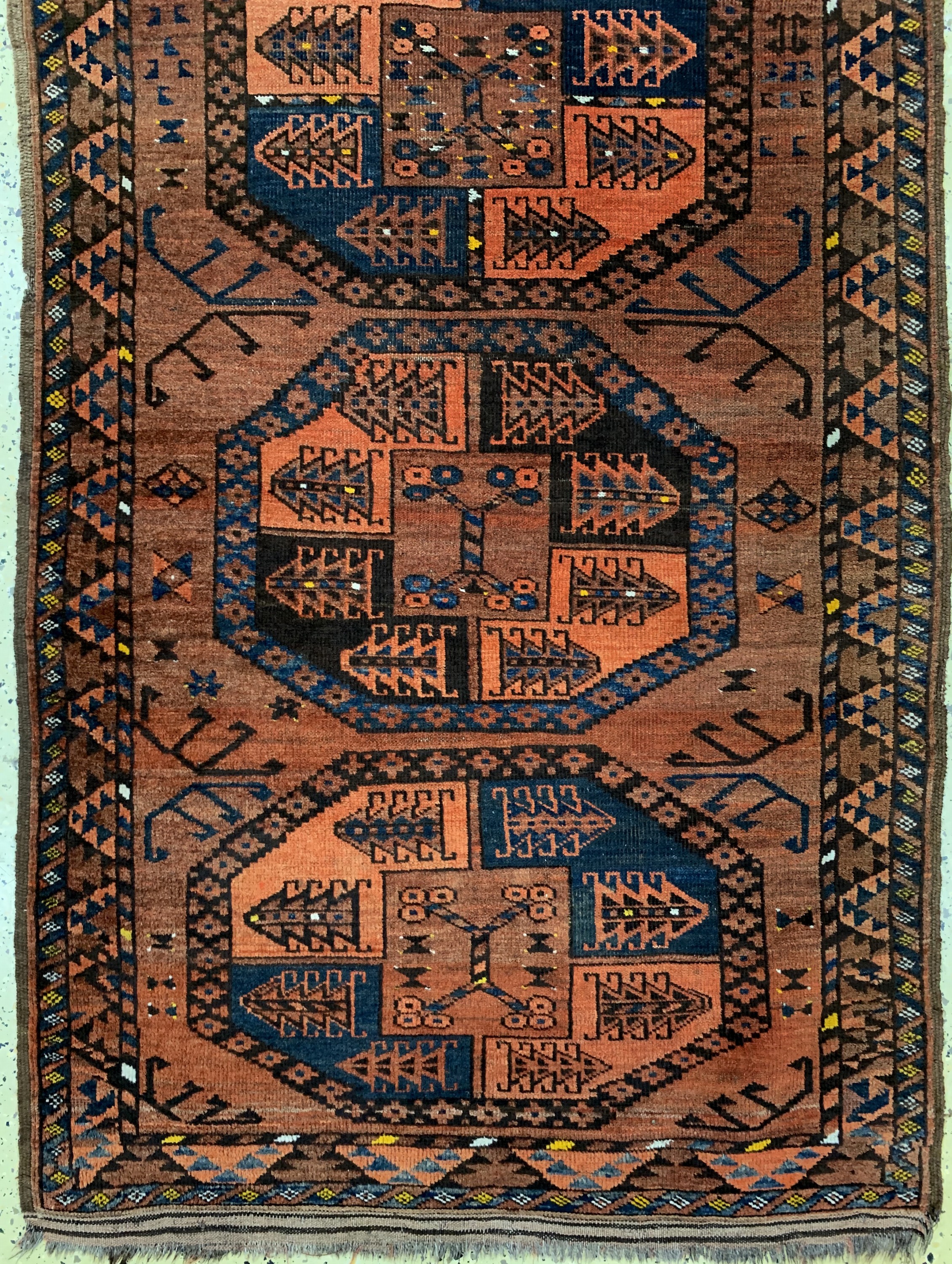 Detail b: Ersari, Turkmenistan, um 1900, Wolle auf Wolle, ca. 205 x 102 cm, EHZ: 2-3