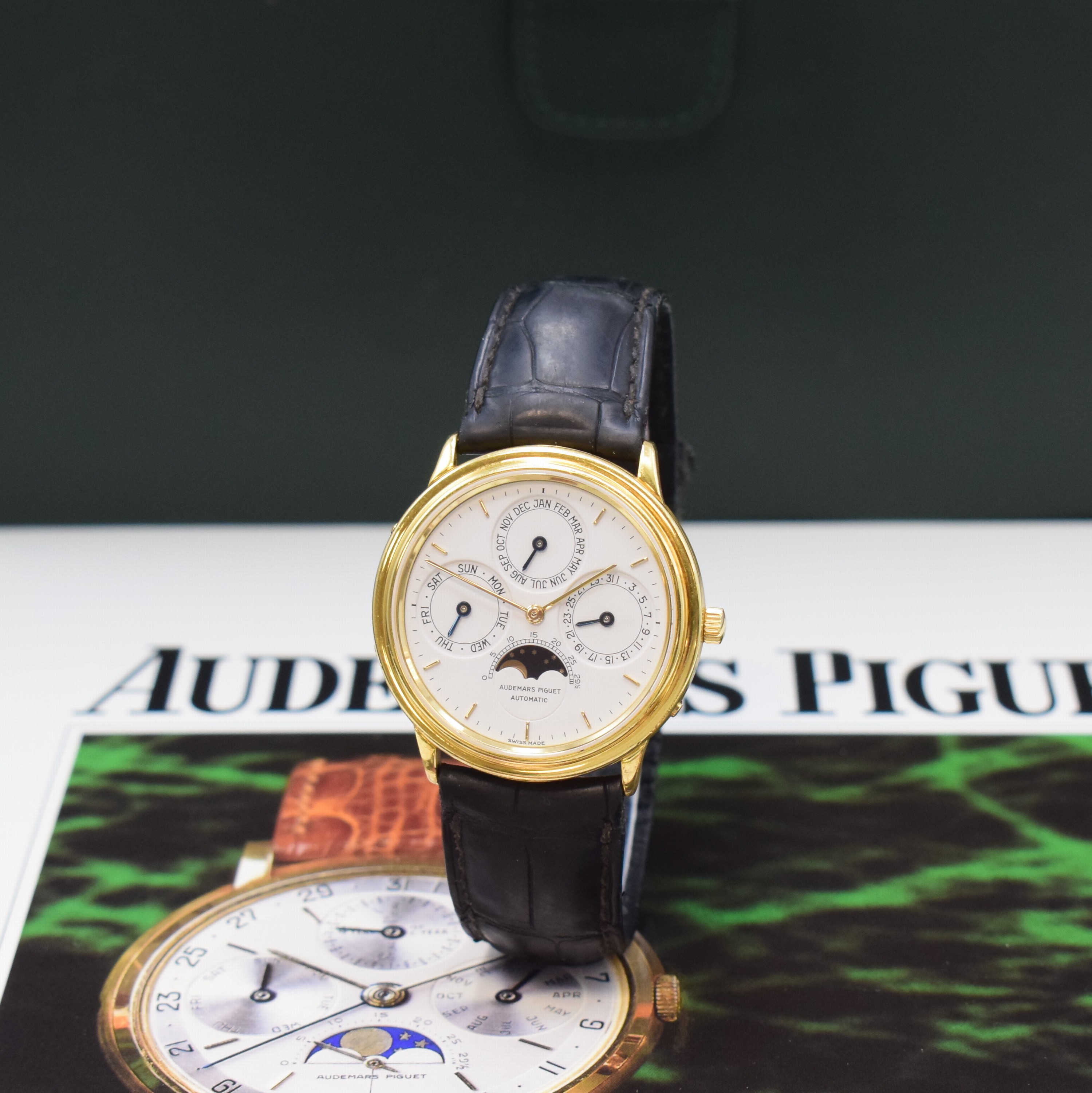 AUDEMARS PIGUET hochfeine, astronomische Herrenarmbanduhr Quantieme Perpetual in GG 750/000 mit ewigem Kalender, Automatik, Schweiz um 1983, 3-teil. ...