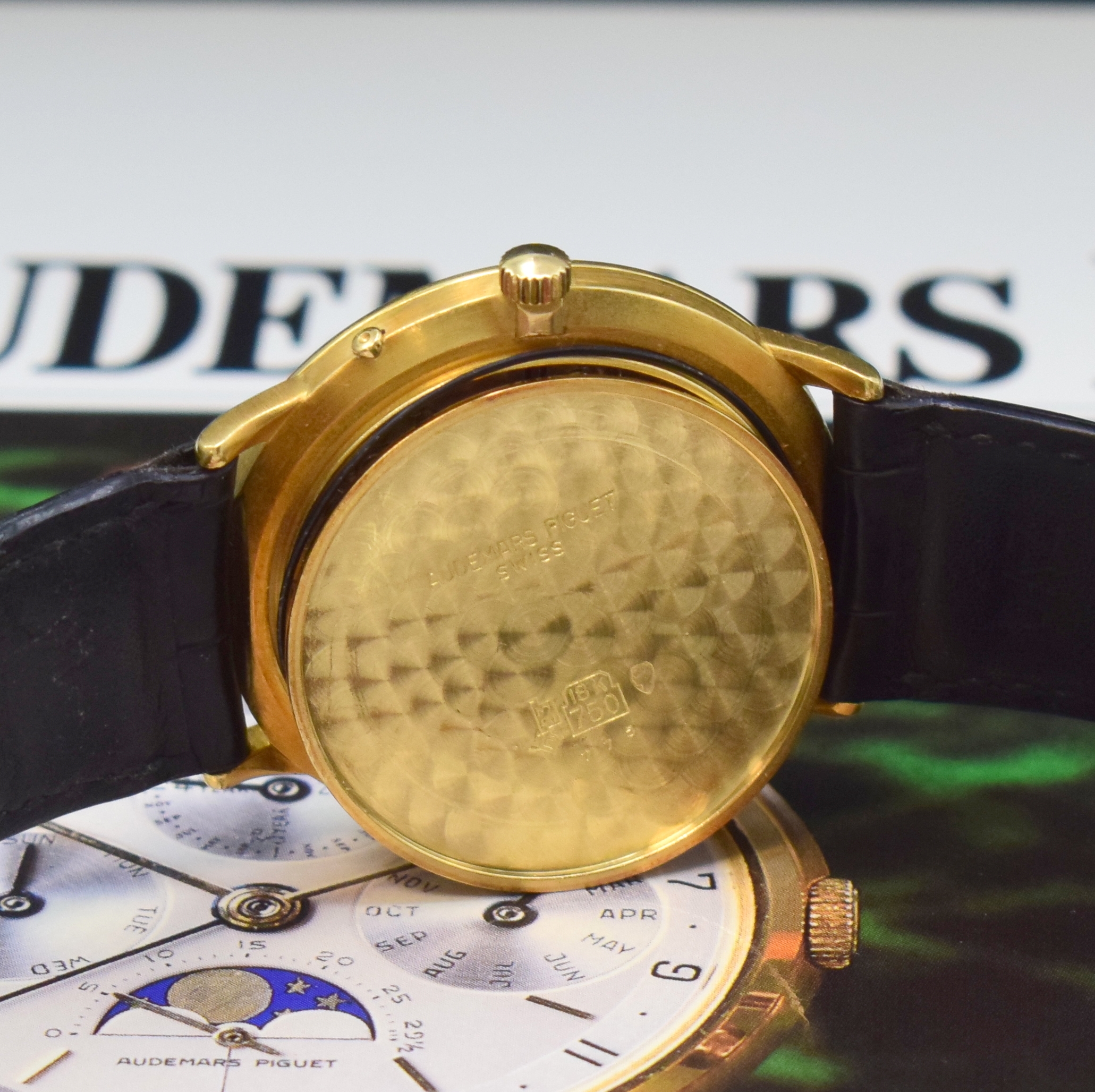 Detail h: AUDEMARS PIGUET hochfeine, astronomische Herrenarmbanduhr Quantieme Perpetual in GG 750/000 mit ewigem Kalender, Automatik, Schweiz um 1983, 3-teil. ...