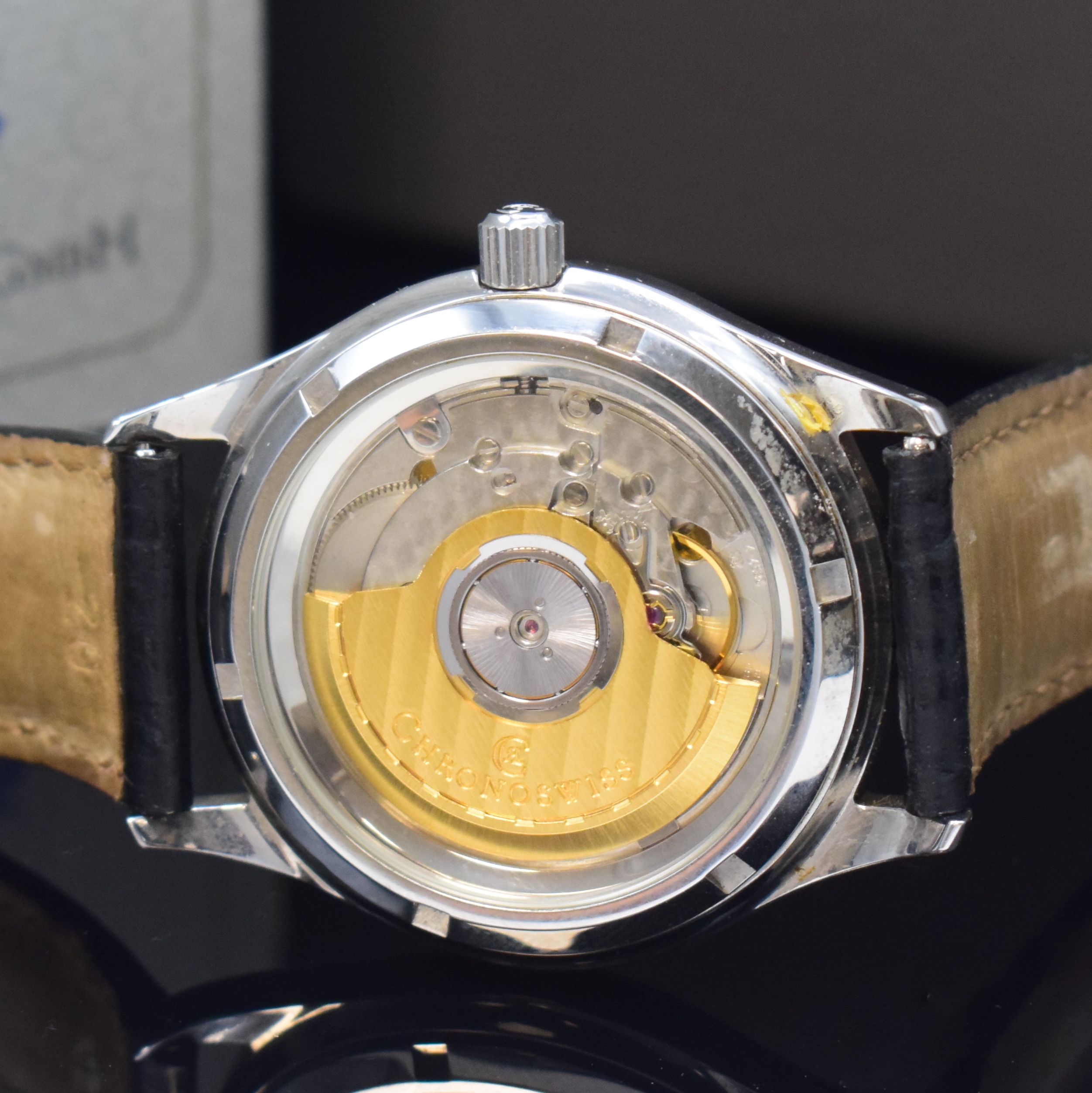 Detail c: CHRONOSWISS Pacific Armbanduhr in Stahl Referenz CH2813SW, Schweiz um 1995, Automatik, beids. vergl. Geh., Boden u. Krone verschr., graues Zifferbl., ...