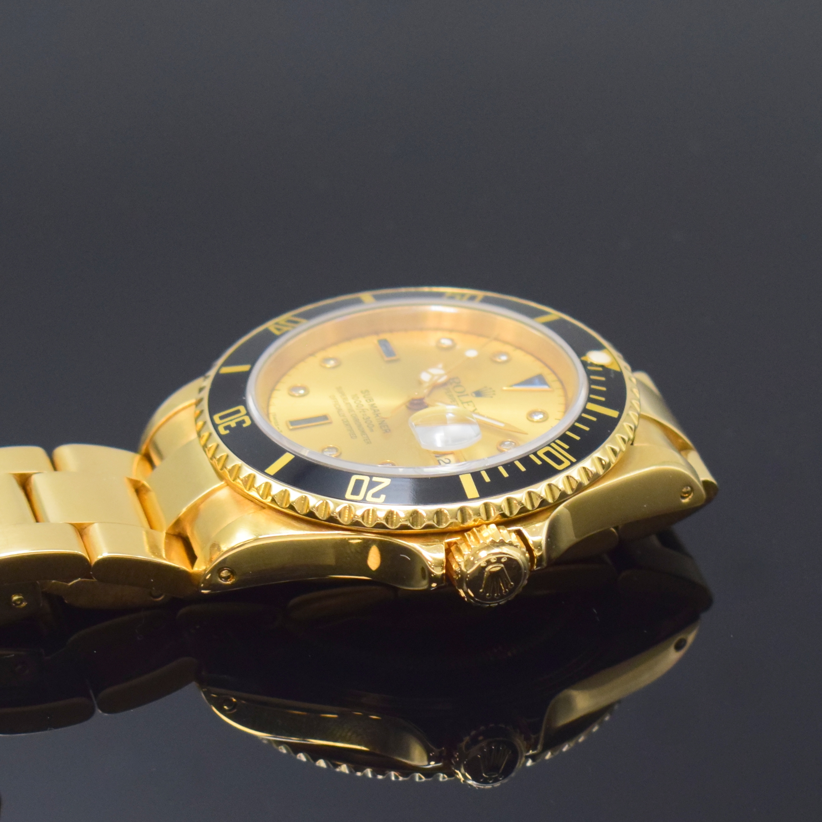 Detail d: ROLEX Herrenarmbanduhr Oyster Perpetual Date Submariner mit sogenanntem Sultan-Zifferblatt Referenz 16618, Automatik, Schweiz um 1992, Chronometer ...
