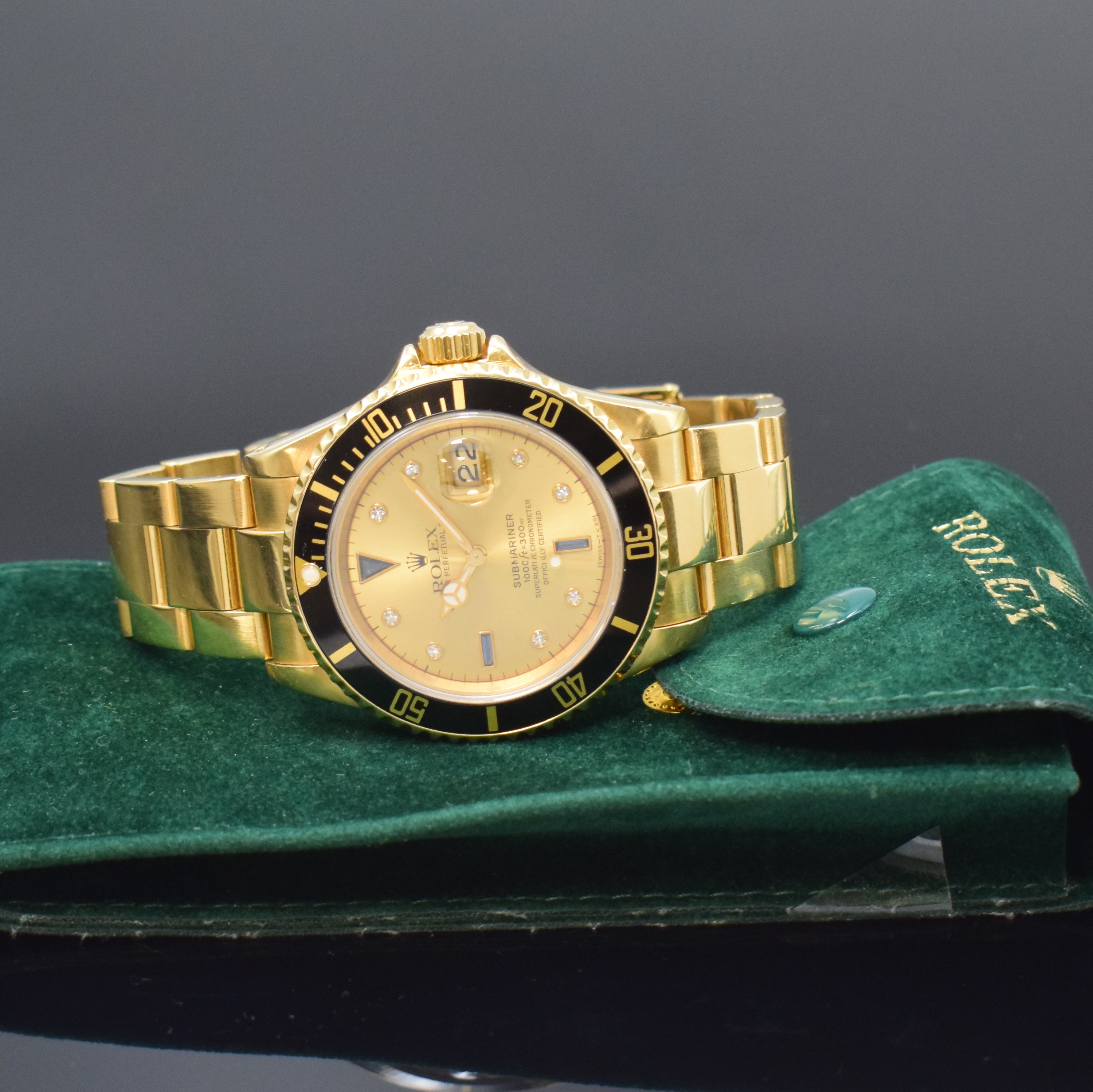 Detail f: ROLEX Herrenarmbanduhr Oyster Perpetual Date Submariner mit sogenanntem Sultan-Zifferblatt Referenz 16618, Automatik, Schweiz um 1992, Chronometer ...