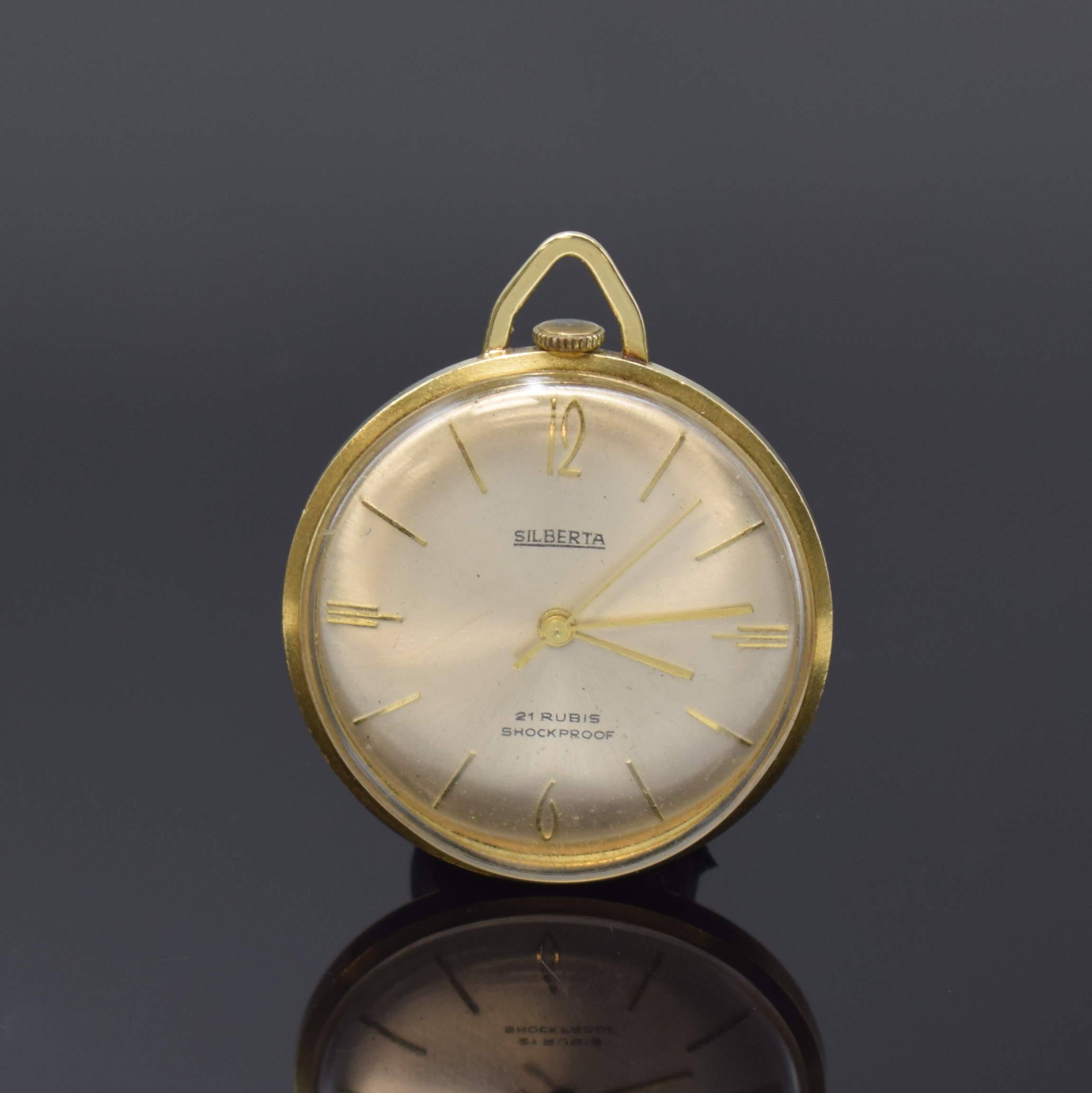 SILBERTA Anhängeuhr in GG 585/000, Deutschland um 1965, Handaufzug, 2-teil. Geh., Boden aufgedr., silb. Zifferbl. m. aufges. Std.-Ind. l. fl., gold. ...