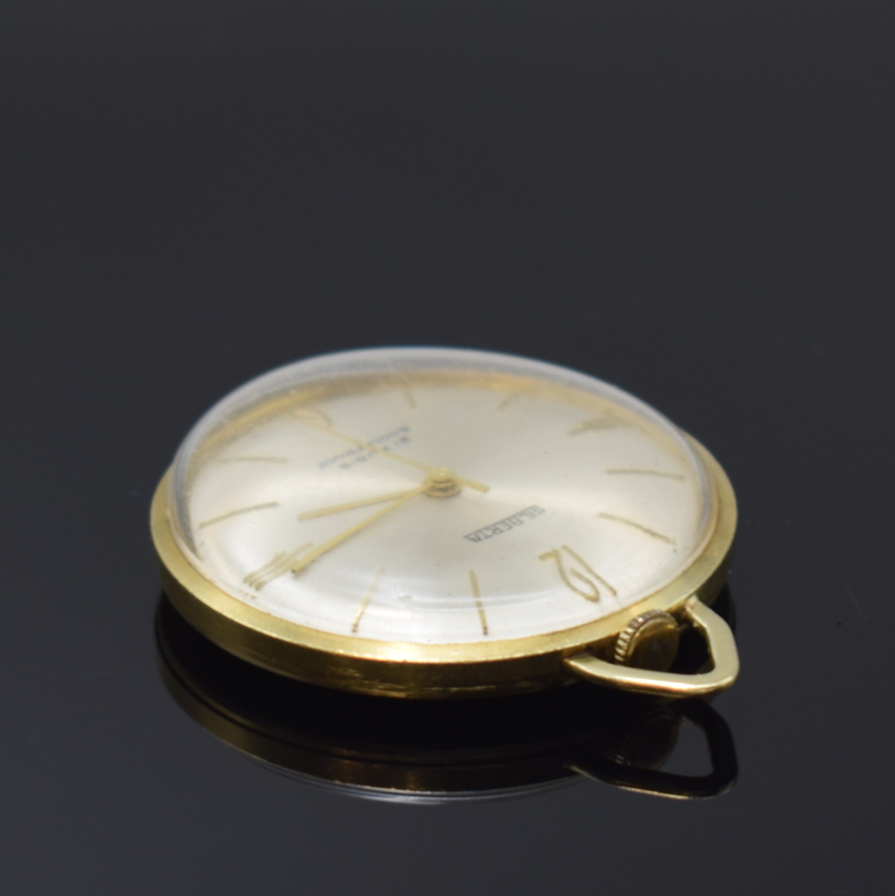 Detail b: SILBERTA Anhängeuhr in GG 585/000, Deutschland um 1965, Handaufzug, 2-teil. Geh., Boden aufgedr., silb. Zifferbl. m. aufges. Std.-Ind. l. fl., gold. ...