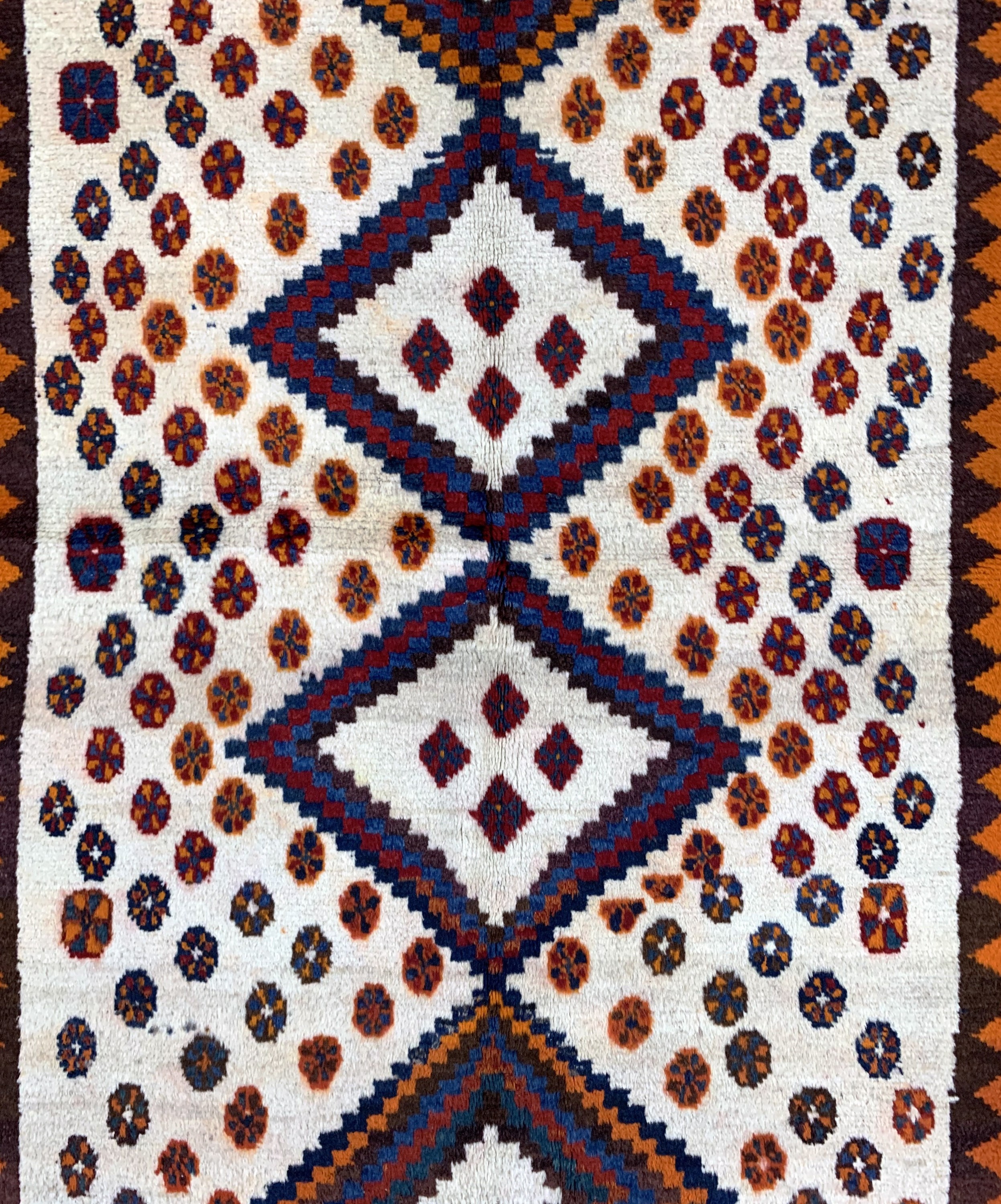 Detail b: Louri Gabbeh, Persien, Anfang 20.Jhd, Wolleauf Wolle, ca. 220 x 135 cm, EHZ: 2