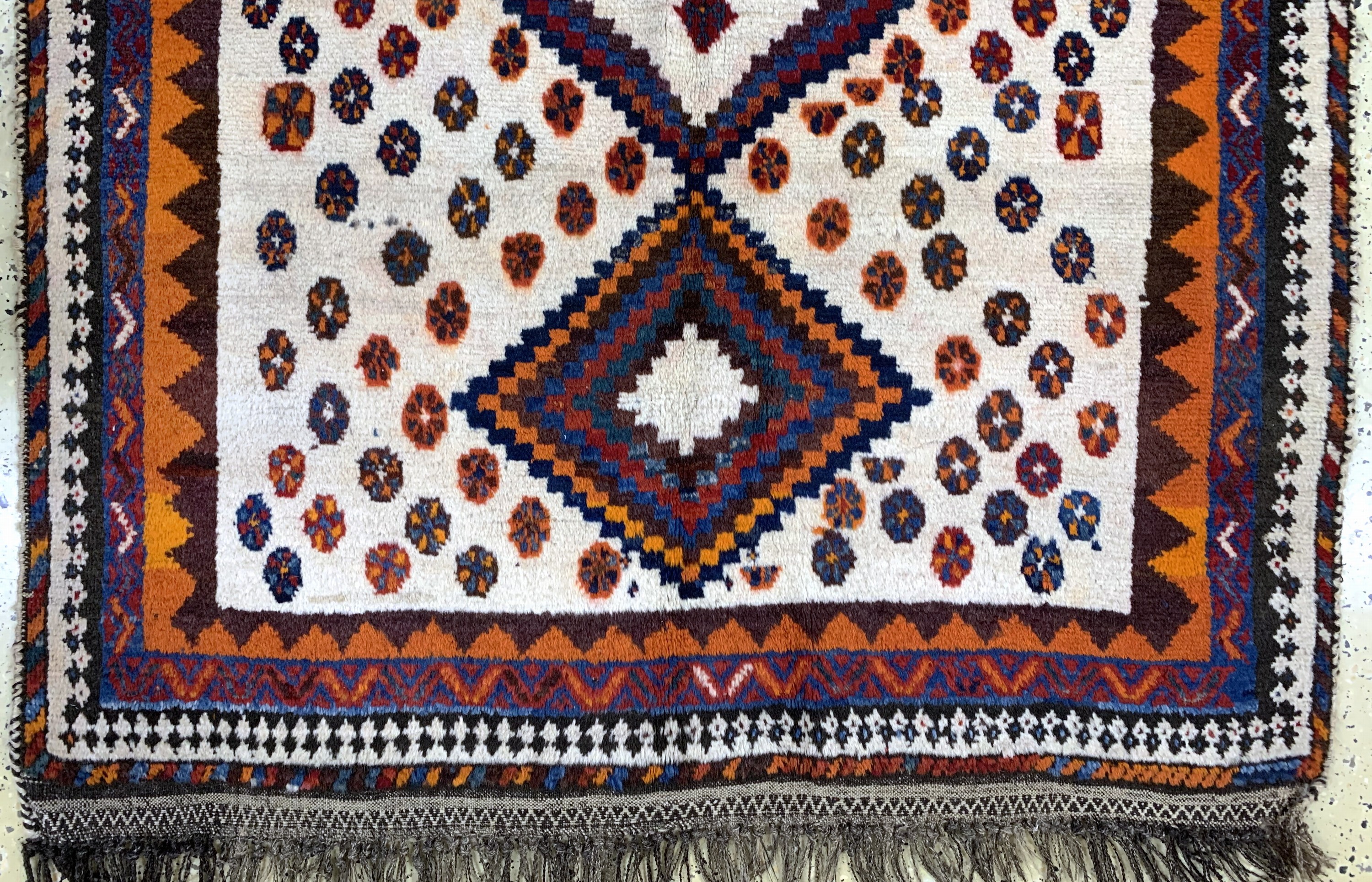 Detail c: Louri Gabbeh, Persien, Anfang 20.Jhd, Wolleauf Wolle, ca. 220 x 135 cm, EHZ: 2