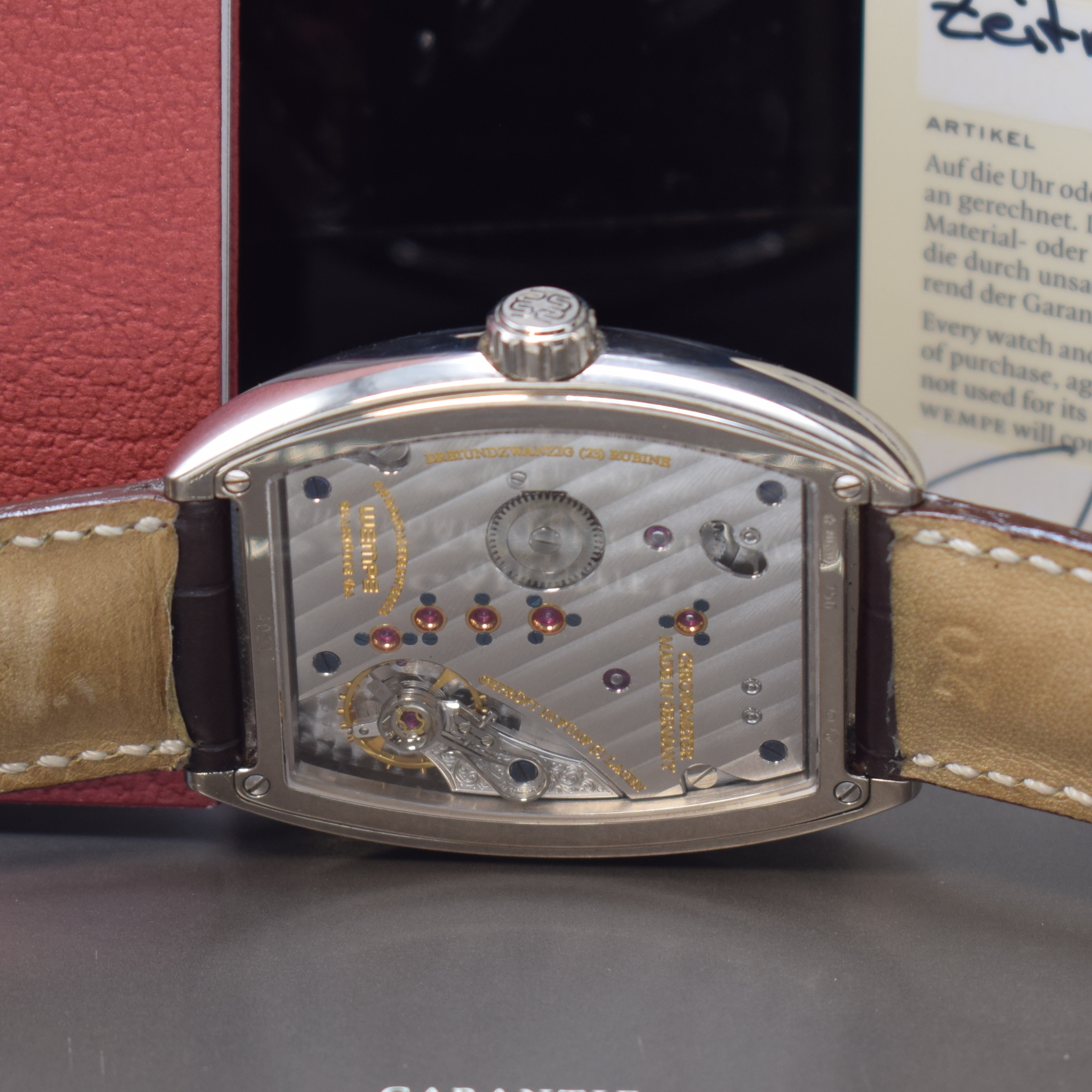 Detail e: WEMPE hochfeines und extrem seltenes Armbandchronometer, Handaufzug, Sondermodell in WG 750/000 inkl. orig. Lederband m. orig. Dornschl. in WG ...