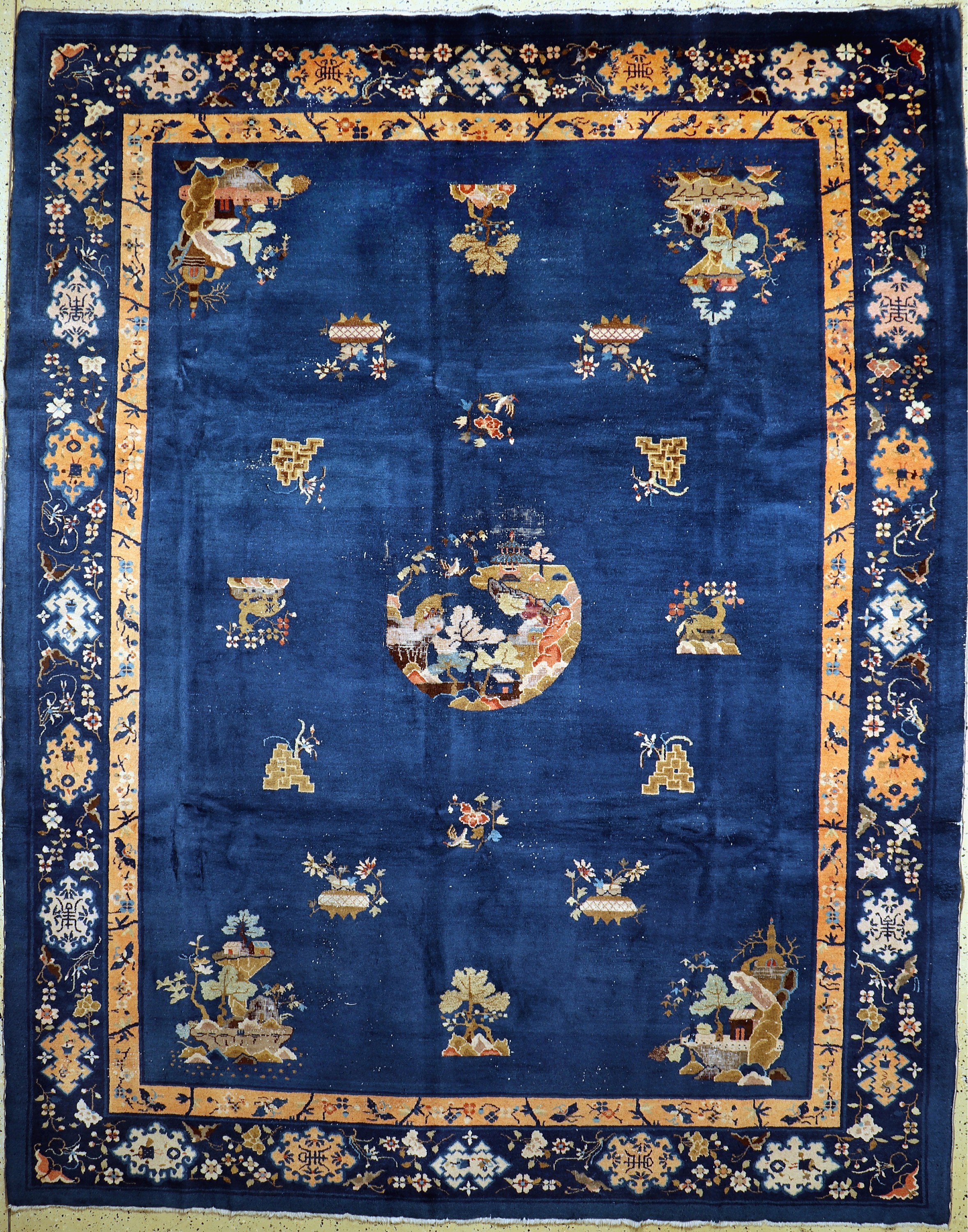 Peking antik, China, um 1900, Wolle auf Baumwolle, ca. 348 x 275 cm, EHZ: 3-4