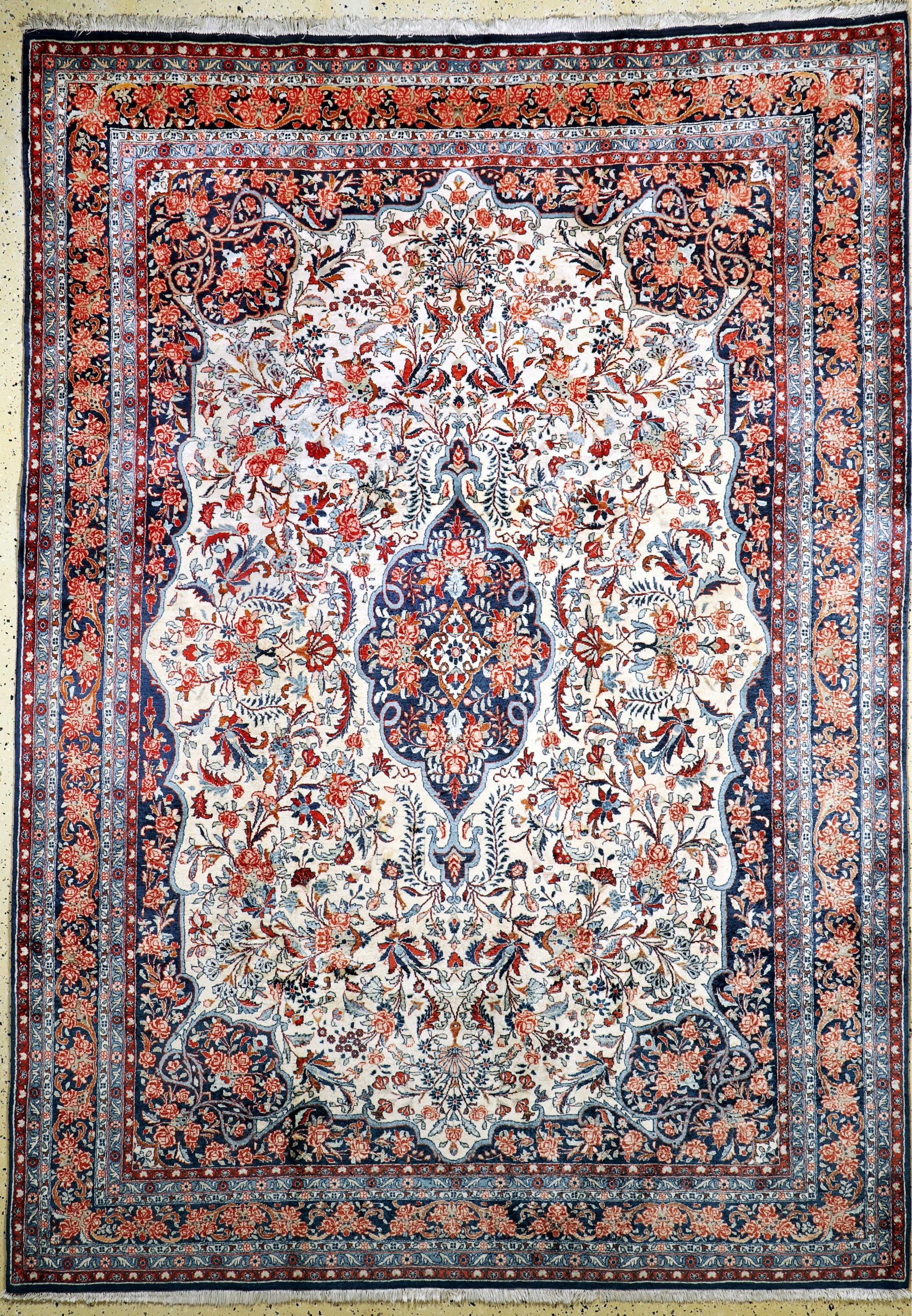 Rosenbidjar Kork fein, Persien, Ende 20.Jhd, Korkwolle auf Baumwolle, ca. 307 x 219cm, EHZ: 2(Fleckig)