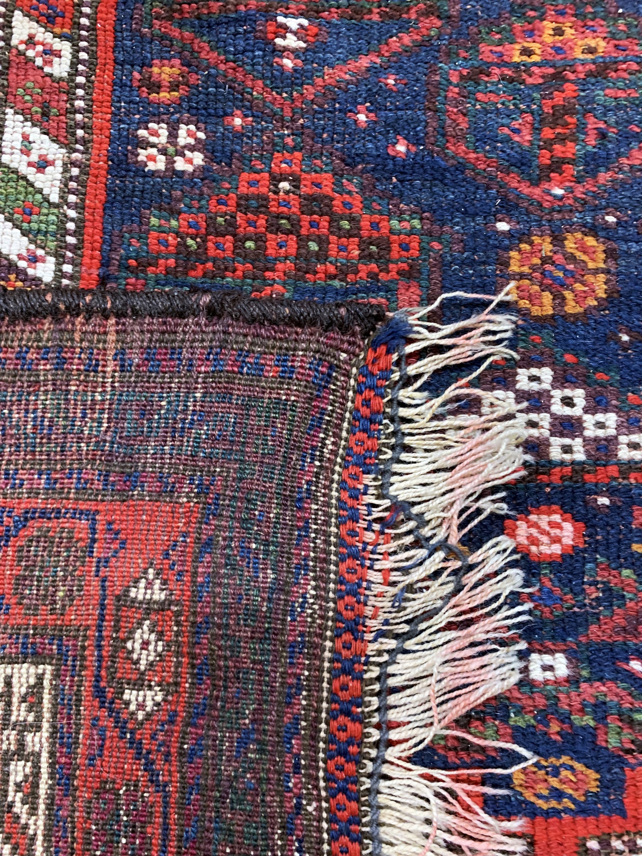 Detail f: Kurdischer Dorfteppich, Persien, um 1900, Wolle auf Wolle, ca. 493 x 118 cm, EHZ: 3