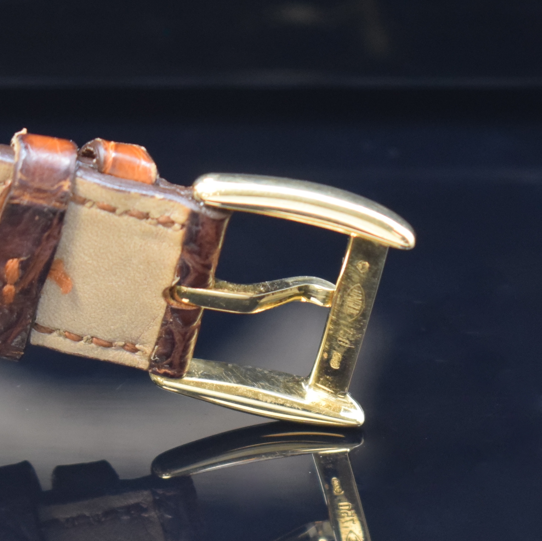 Detail c: WEMPE hochfeines und seltenes Armbandchronometer, Deutschland um 2010, Handaufzug, tonneauförmiges GG 750/000 Geh. inkl. orig. Lederband m. orig. ...