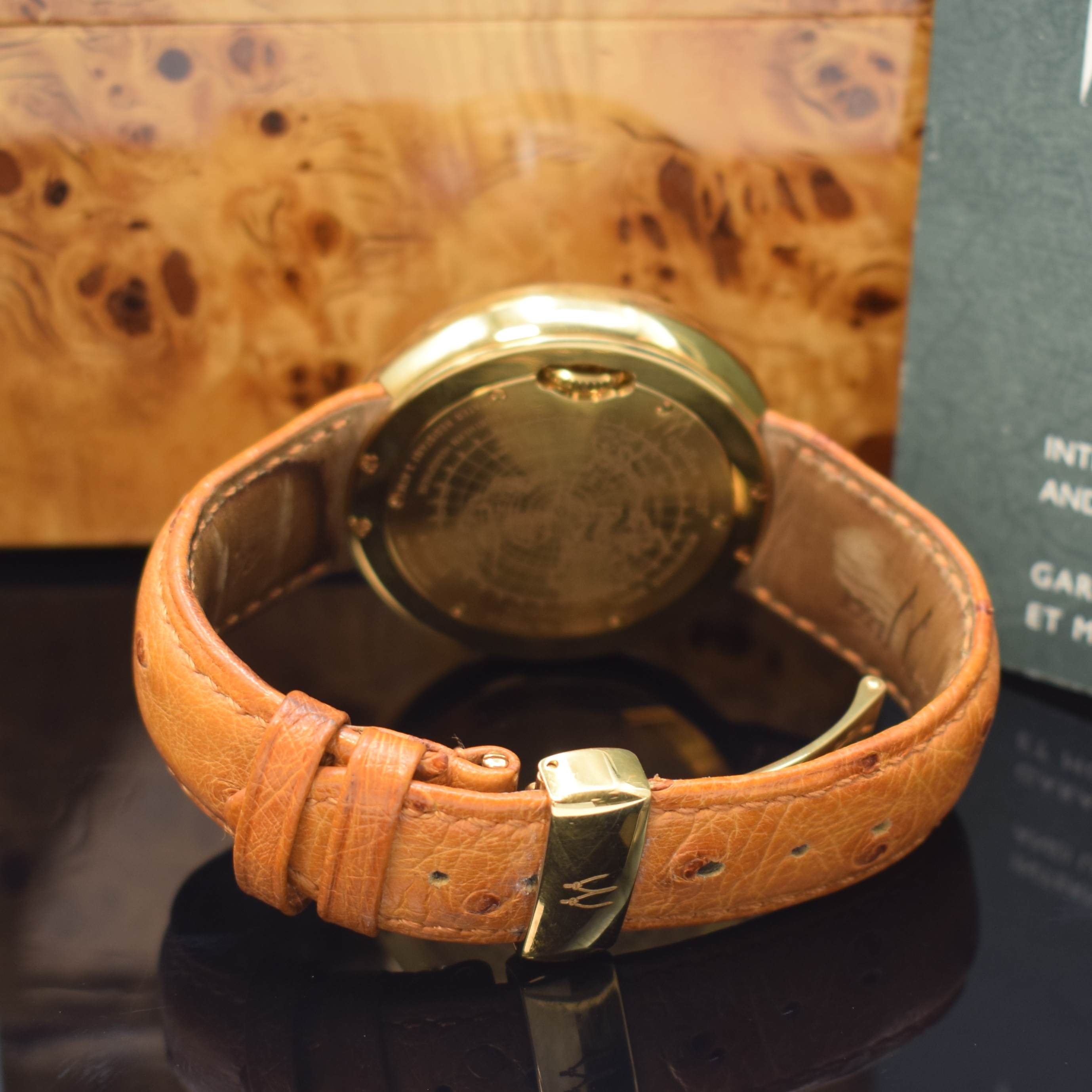 Detail b: MAGELLAN extrem seltene Herrenarmbanduhr "1521" Northern Hemisphere in GG 750/000, Automatik, orig. Lederband m. orig. Faltschl. in GG ...