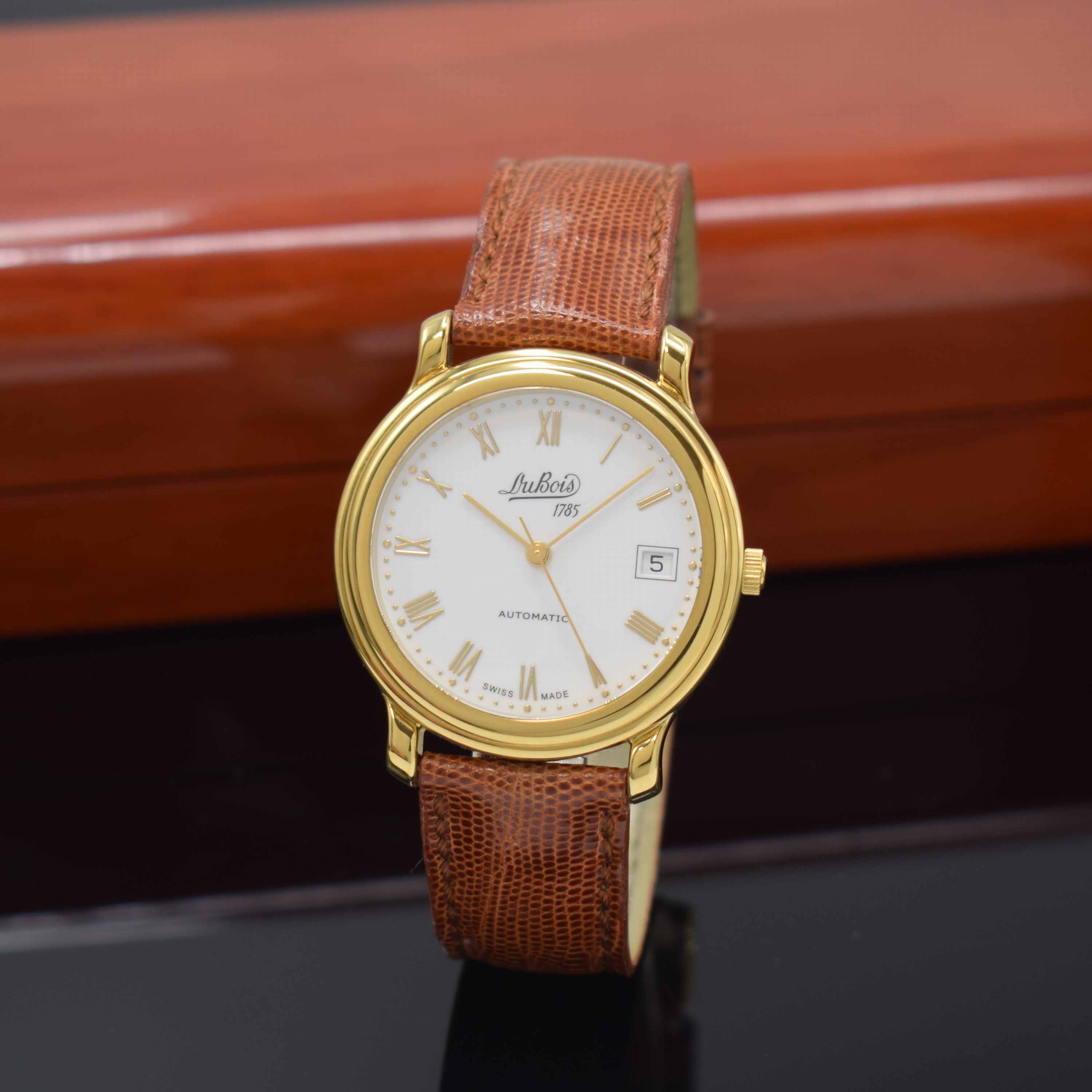 DU BOIS Armbanduhr Montre Classique in GG 750/000, Automatik, 2-teil. Geh. beids. vergl., Boden 6-fach verschr., orig. Lederband m. verg. Dornschl., ...