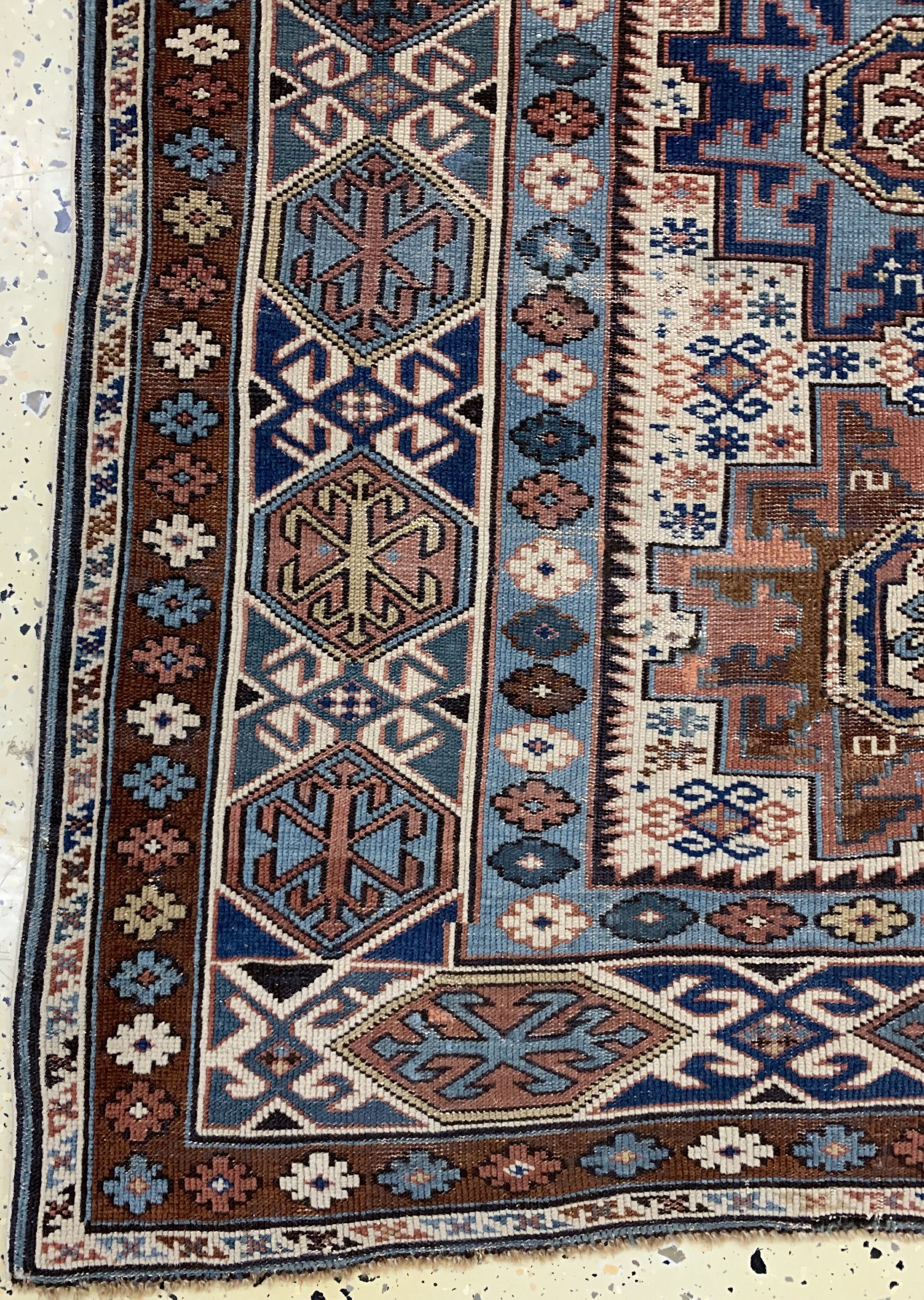 Detail b: Antiker Schirwan fein, Kaukasus, 19.Jhd, Wolle auf Wolle, ca. 120 x 100 cm, EHZ: 3